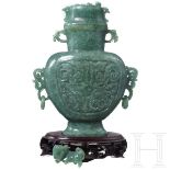 Kleine Jade-Vase, China, 20. Jhdt.