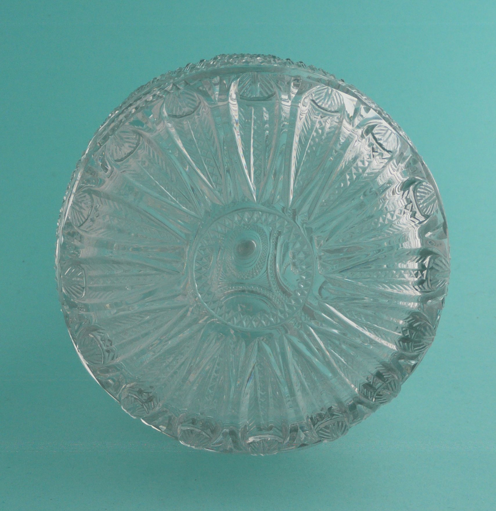 George, Prince of Wales: a fine quality and extraordinarily heavy Regency hobnail cut glass decanter - Image 5 of 7