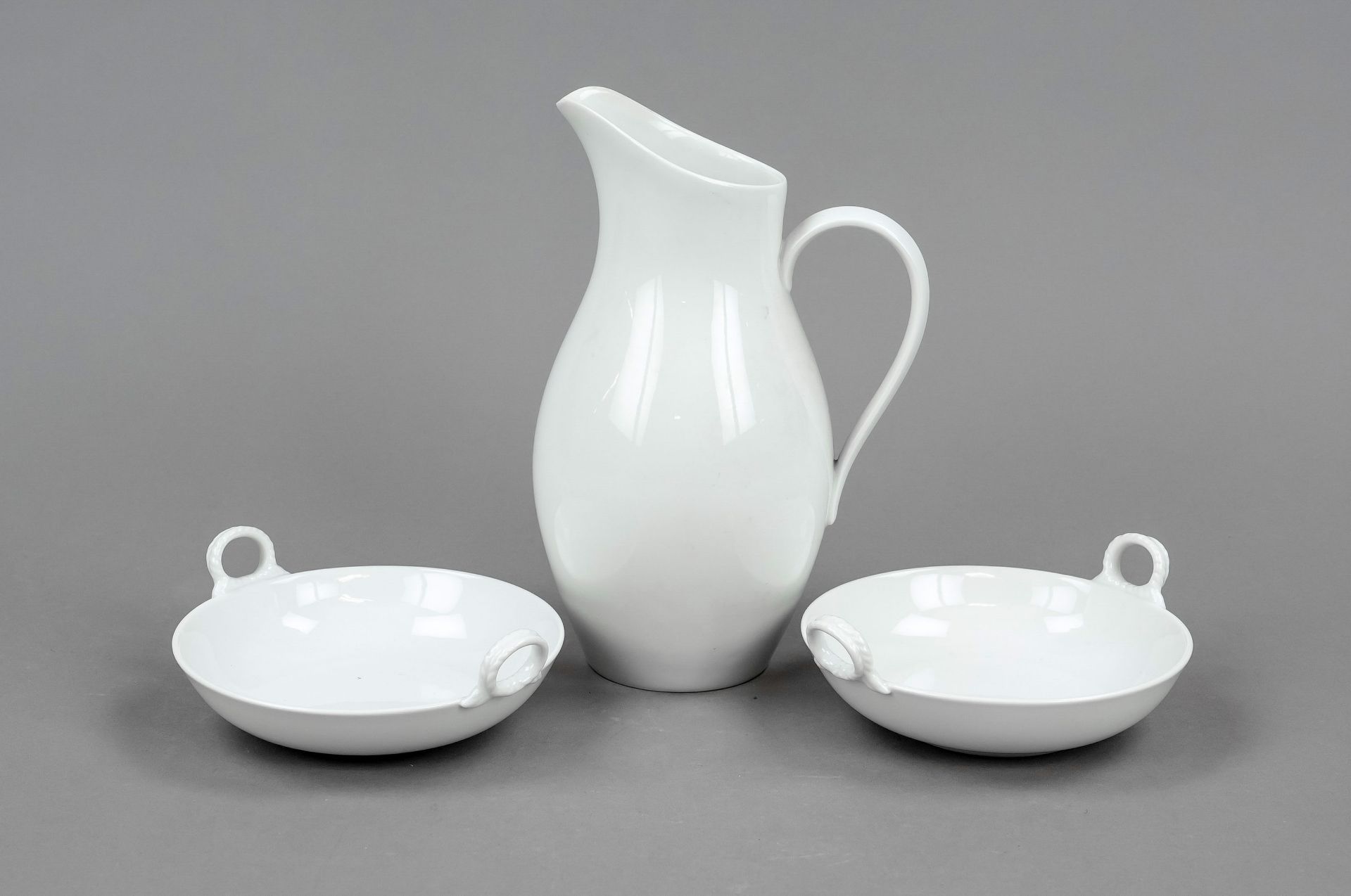 Set of 3 pieces, KPM Berlin, marks 1962-92, 1st choice, pair of ring-handled bowls, design Paul