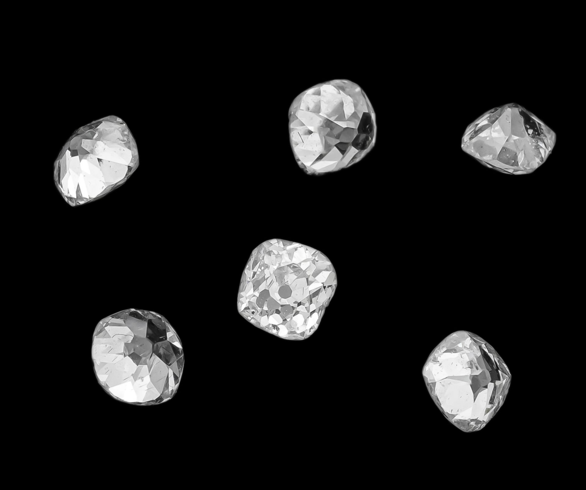 6 old cut diamonds, total 2,13 ct l.tonedW/SI-PI, 4,16 - 3,95 x 3,20 - 2,43 mm