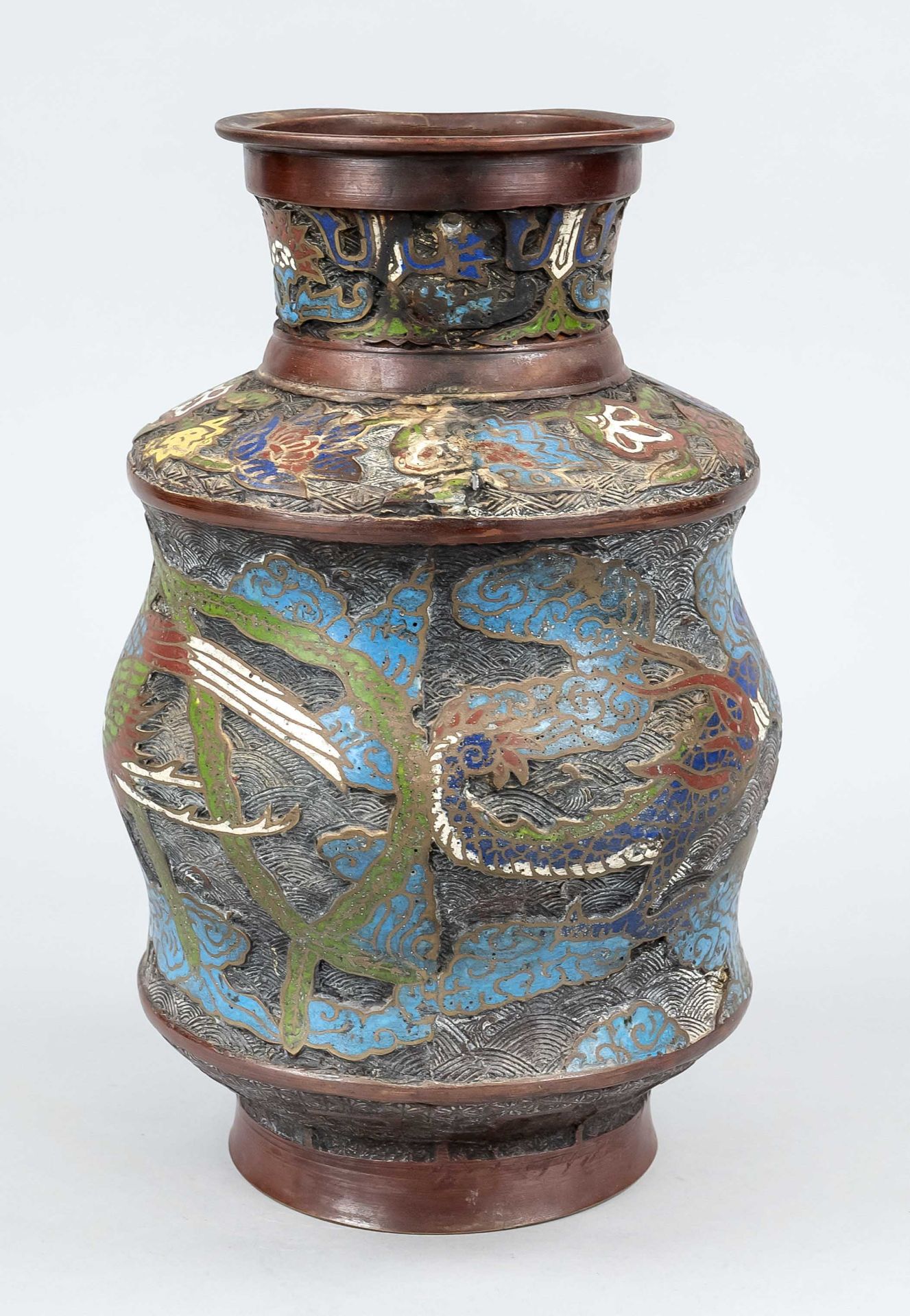 Phoenix dragon vase enamel Champlevé, China, around 1900, brass body with floral cellular enamel