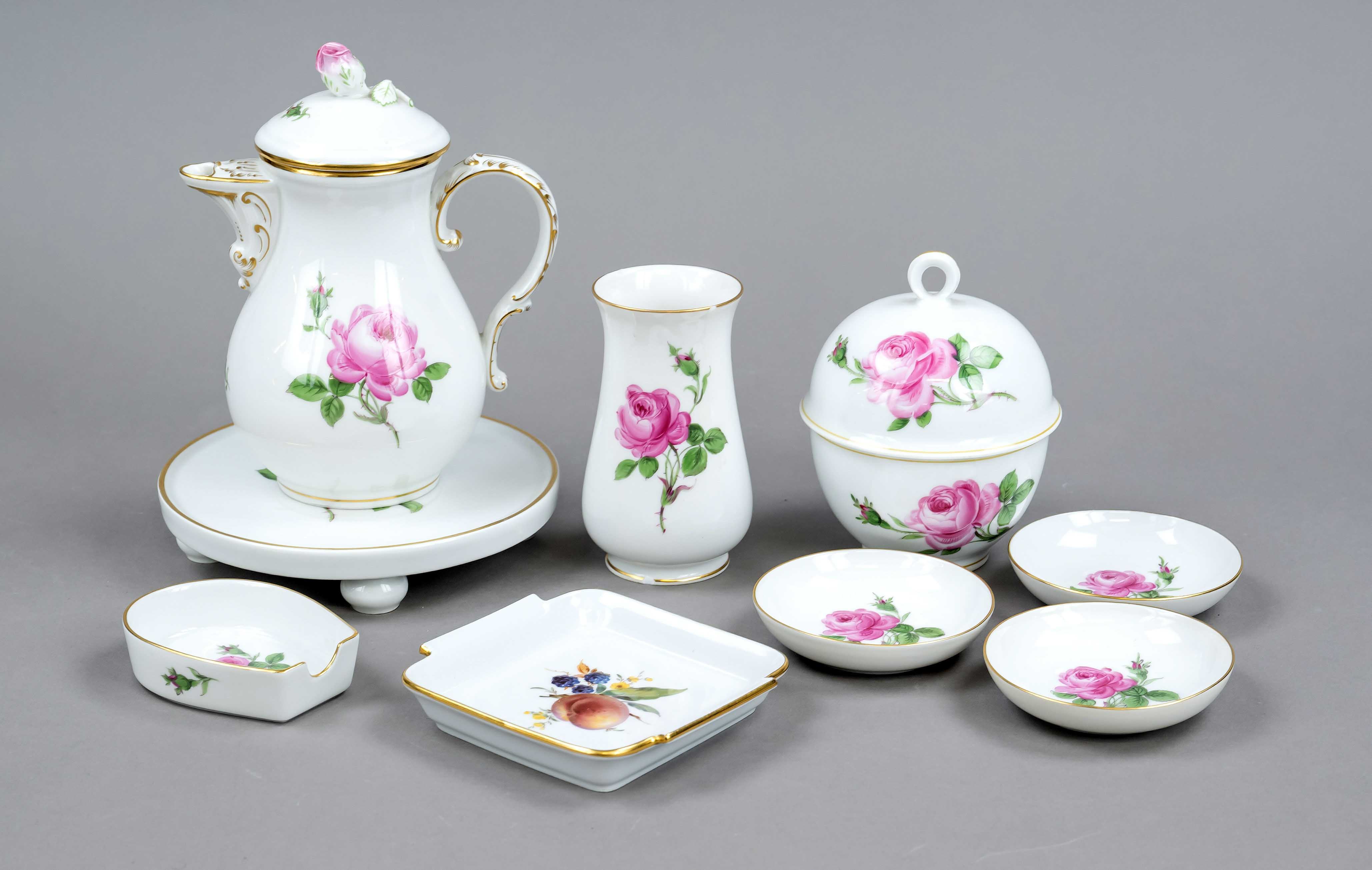 Mixed lot of 9 pieces, Meissen, various marks 20th c., i.a. Pfeifferzeit (1924-34), 1st and 2nd