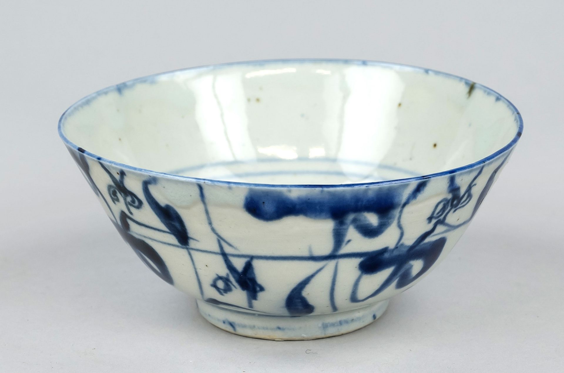 Ming style blue and white bowl, China, Republic period(1912-1949), porcelain with vegetal cobalt