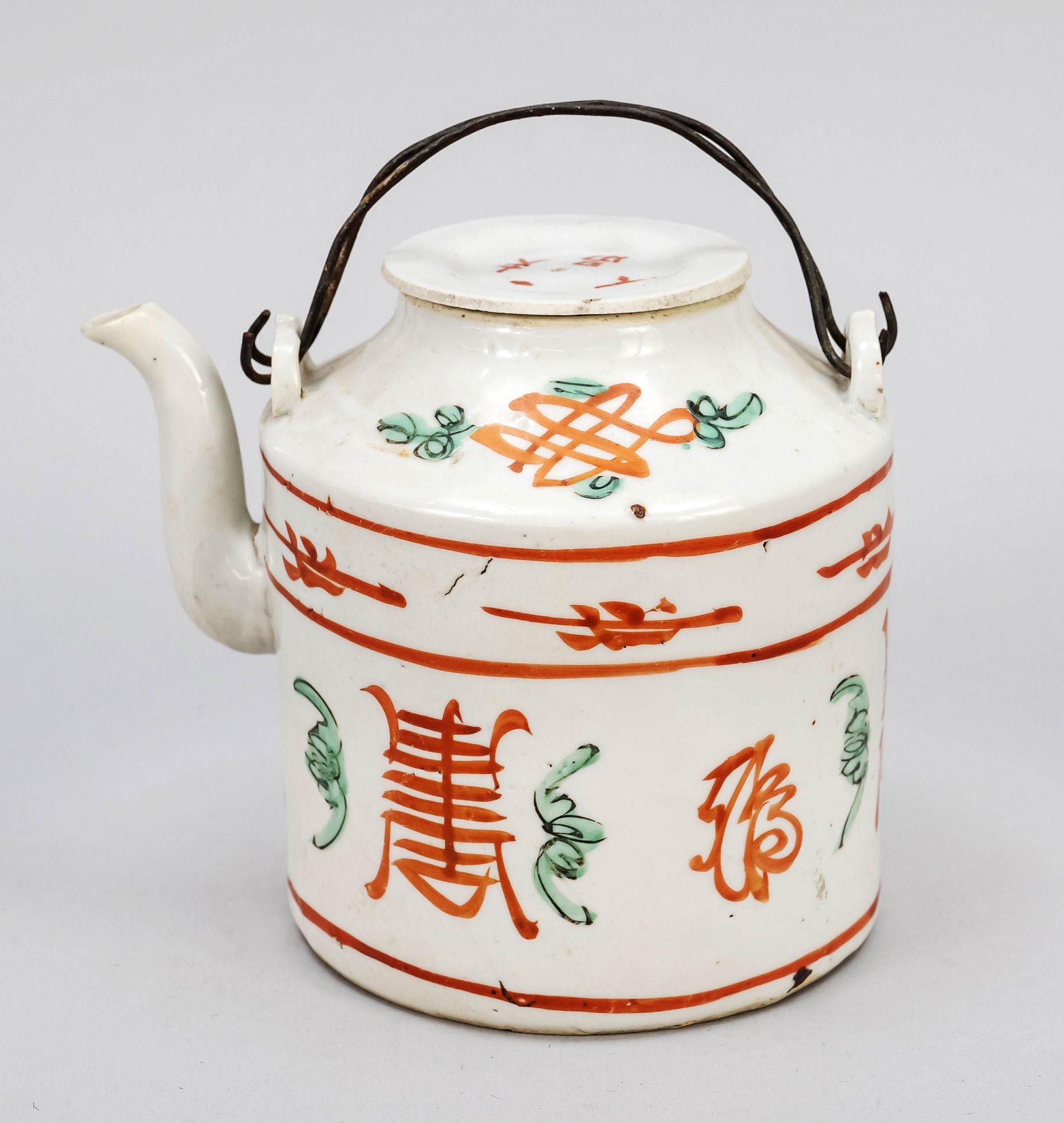 Jug, Qing dynasty(1644-1911) 19th century, porcelain with polychrome glaze colors, vegetal