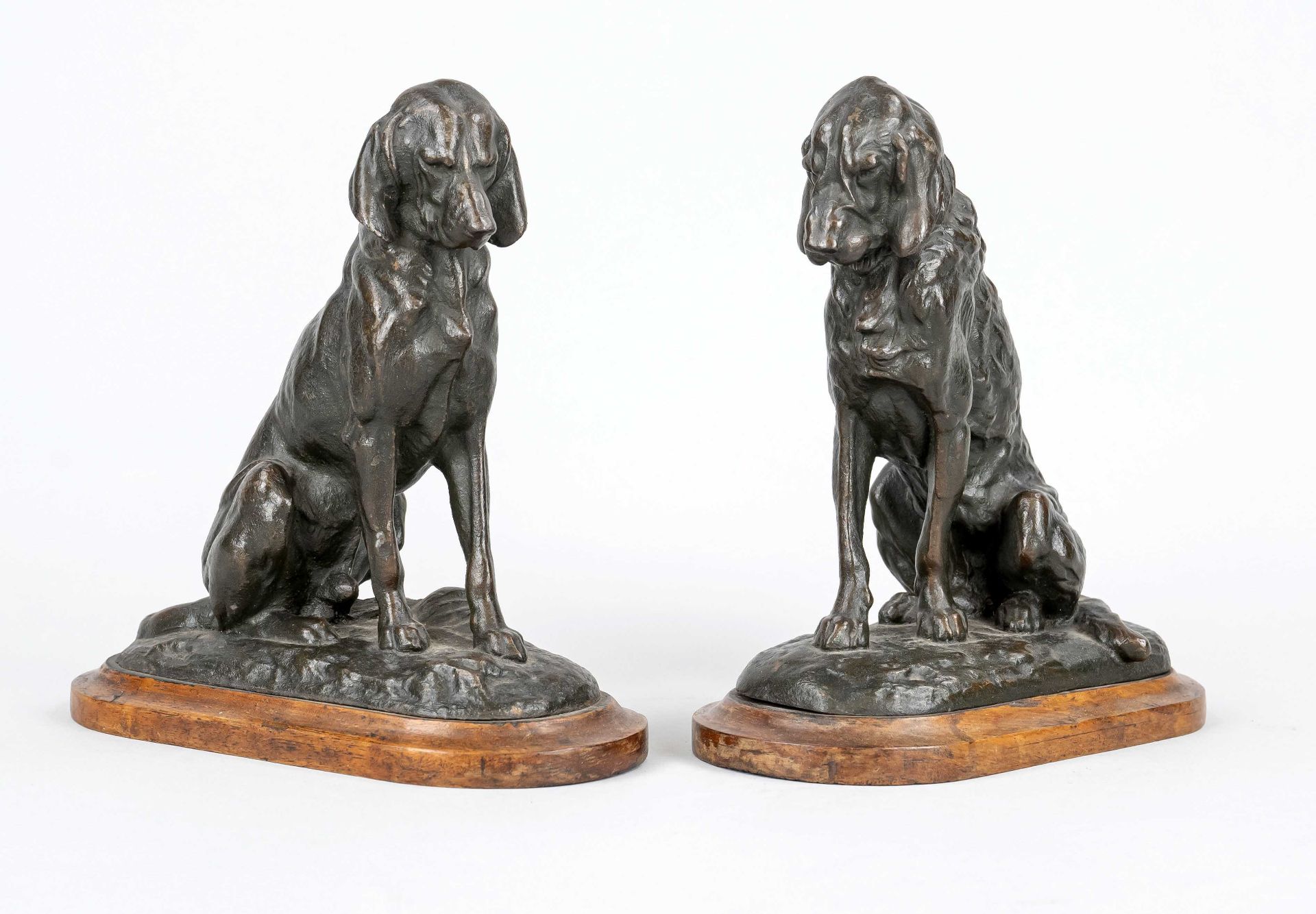 Anonymous sculptor of the 19th century, pair of sitting dogs, patinated bronzes on oblong wooden