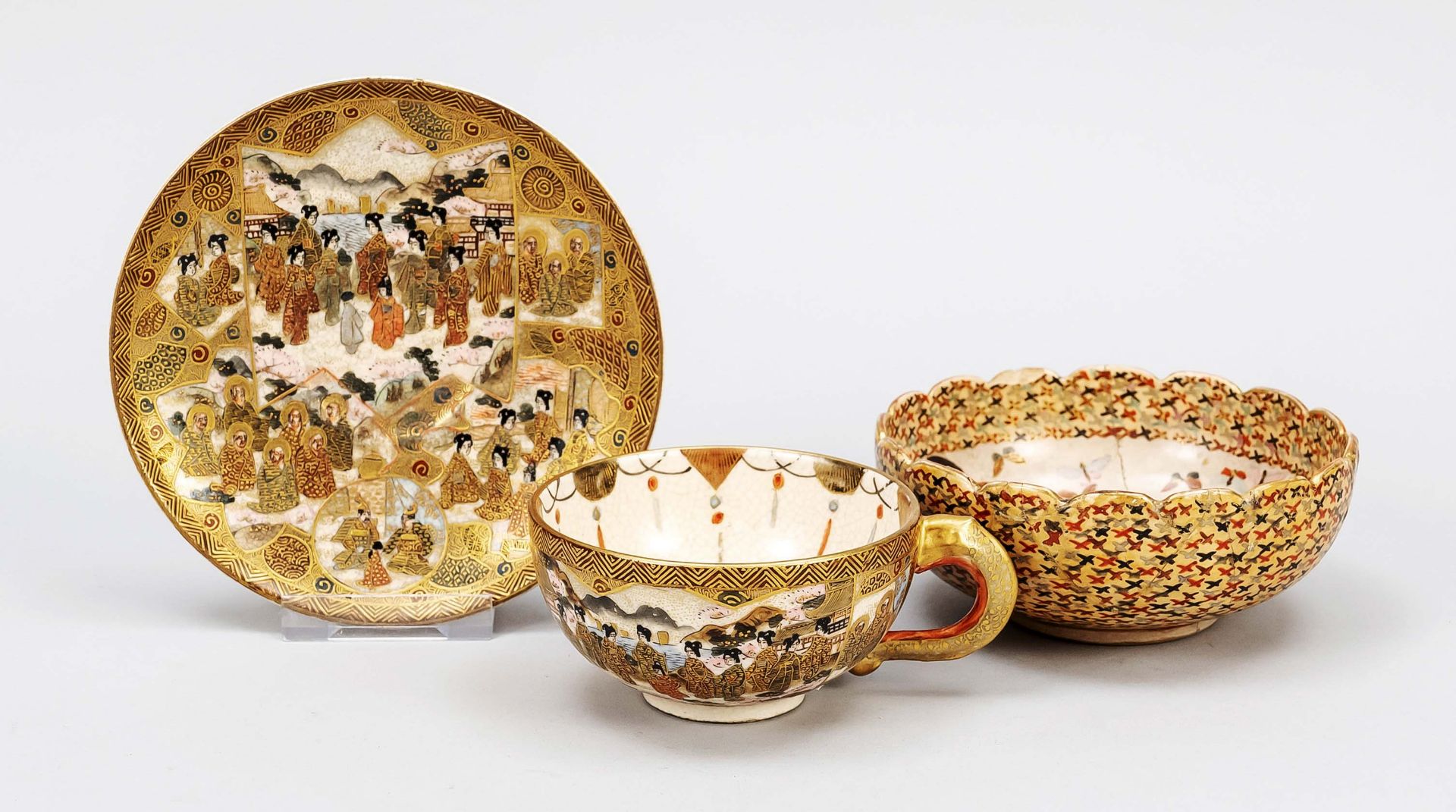 Set of 3 Satsuma, Japan, 20th c., ivory porcelain with crackle, gold paint and polychrome glaze