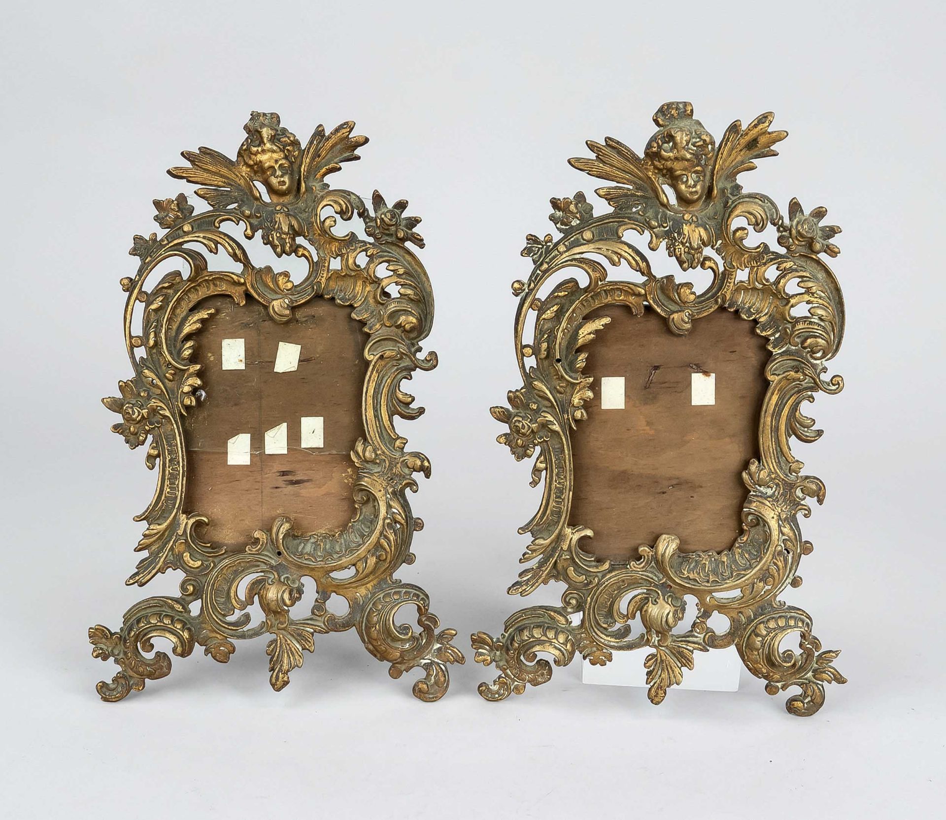 Pair of photo frames, Edne 19th c., bronzed metal casting. Bronze open worked asymmetrical frame