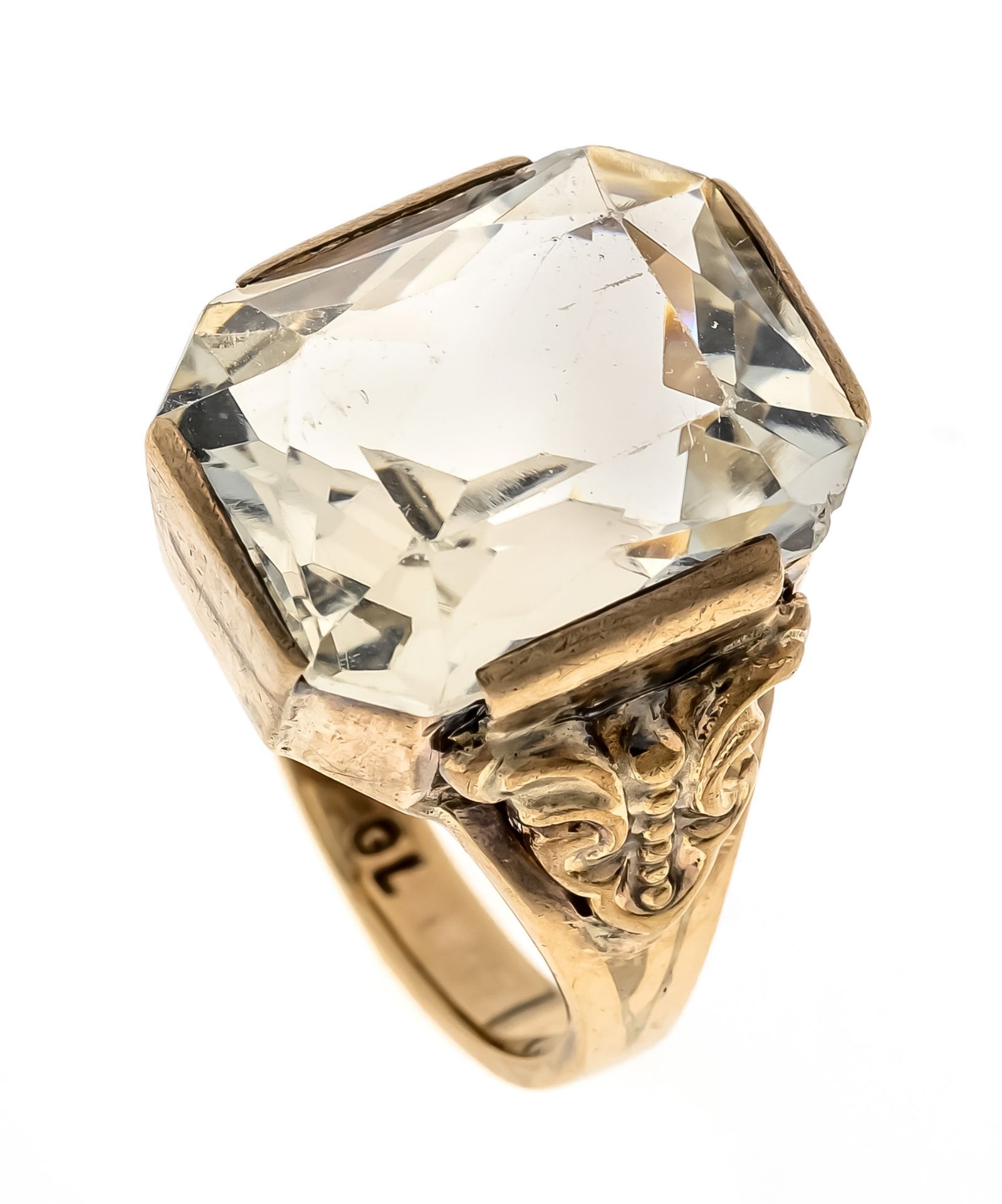 Rock crystal ring GG 333/000 with one antique cut faceted rock crystal 16 x 13 mm (round edge