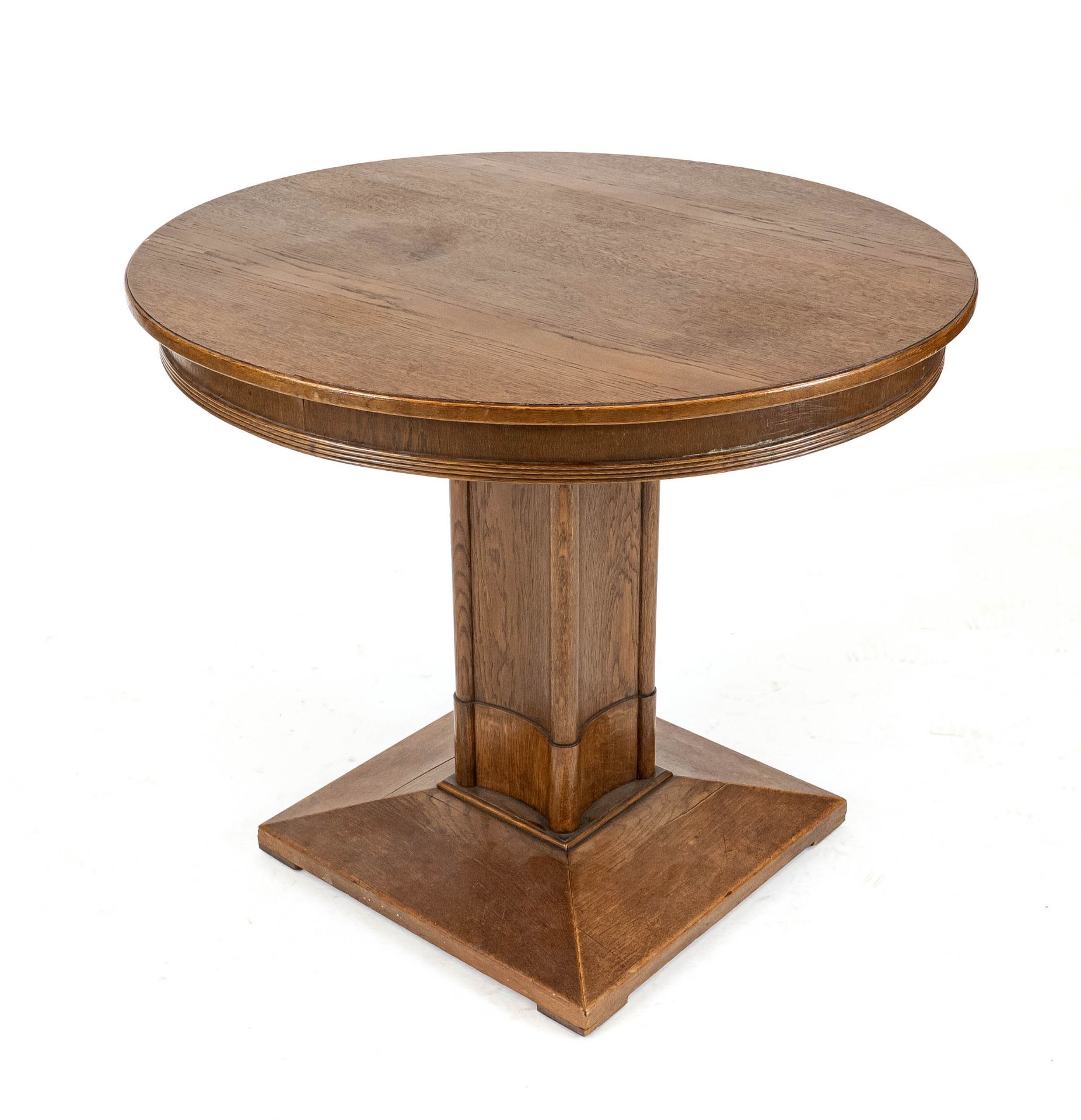 Skat table around 1930, solid oak and veneered, h. 78, d. 90 cm.