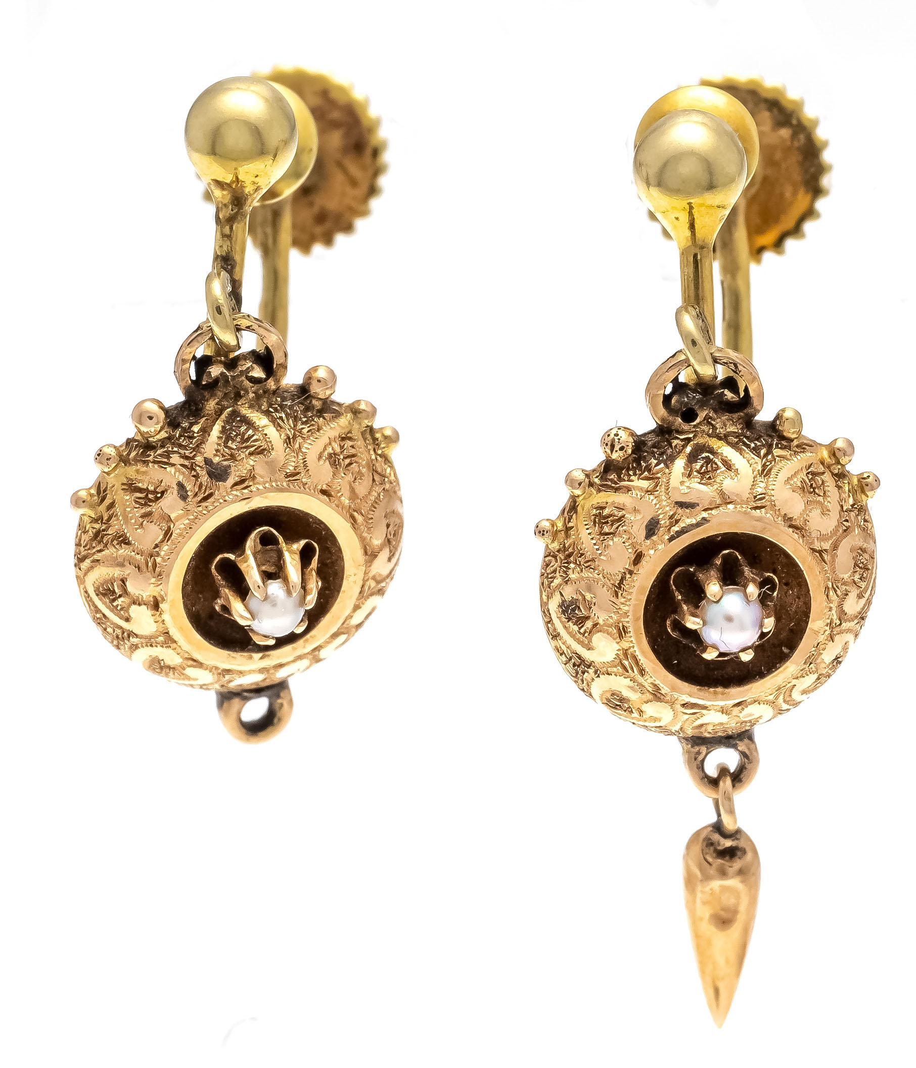 Oriental pearl earrings GG/RG 585/000 with one fine oriental pearl each, one suspension missing,