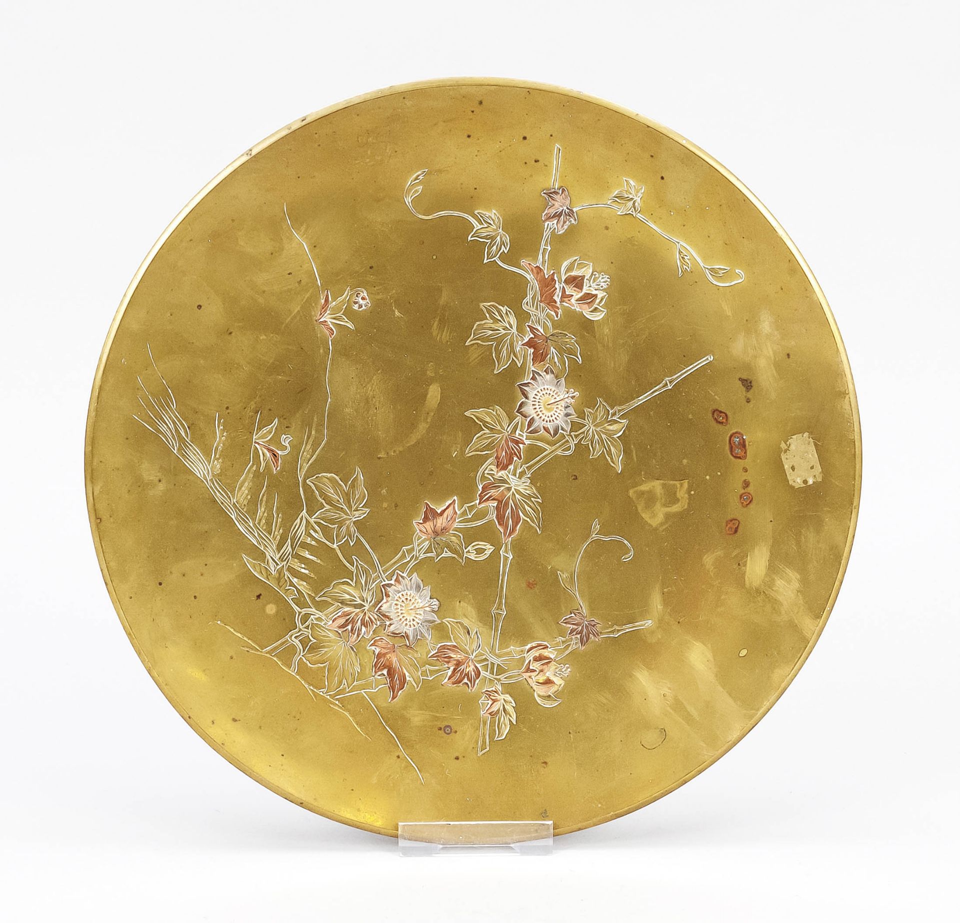 Brass plate passion fruit, Japan, 20th century, round plate with copper decoration, passion