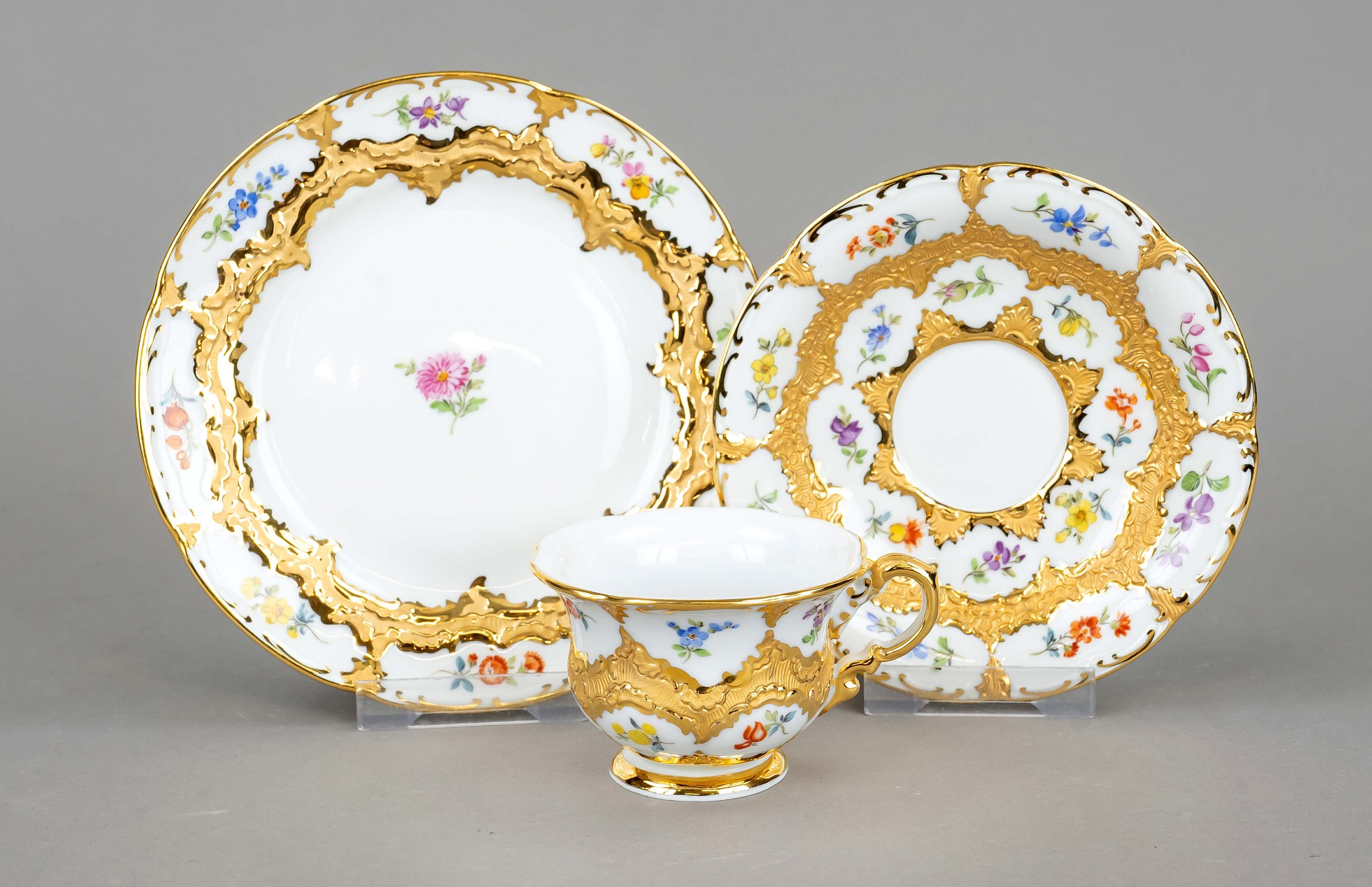 A mocha set, 3 pieces, Meissen, end of 20th century, 1st choice, B-shape, polychrome floral