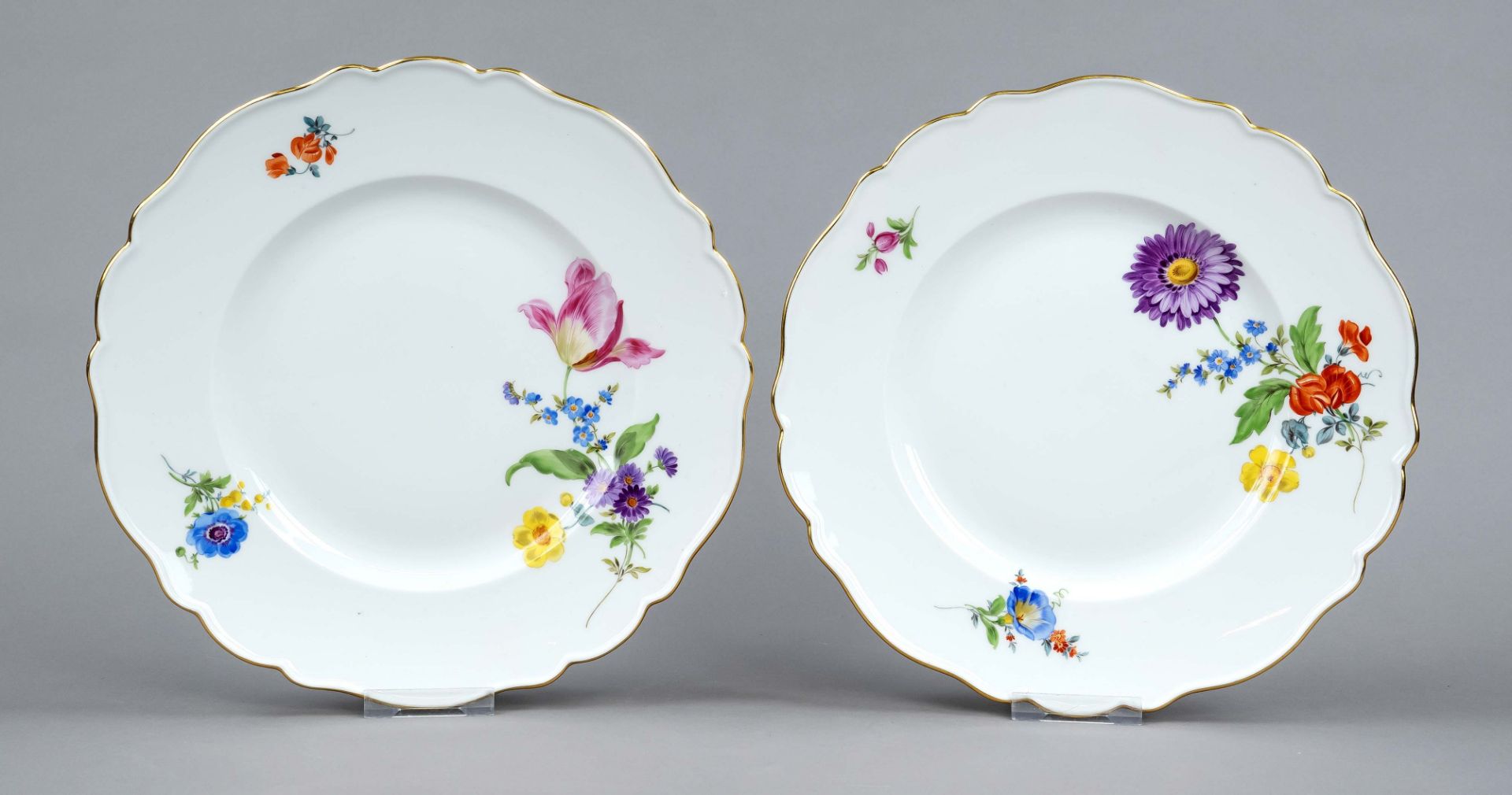 Pair of gourmet plates, Meissen, marks after 1934, 1st choice, shape New Cutout, decor Colorful