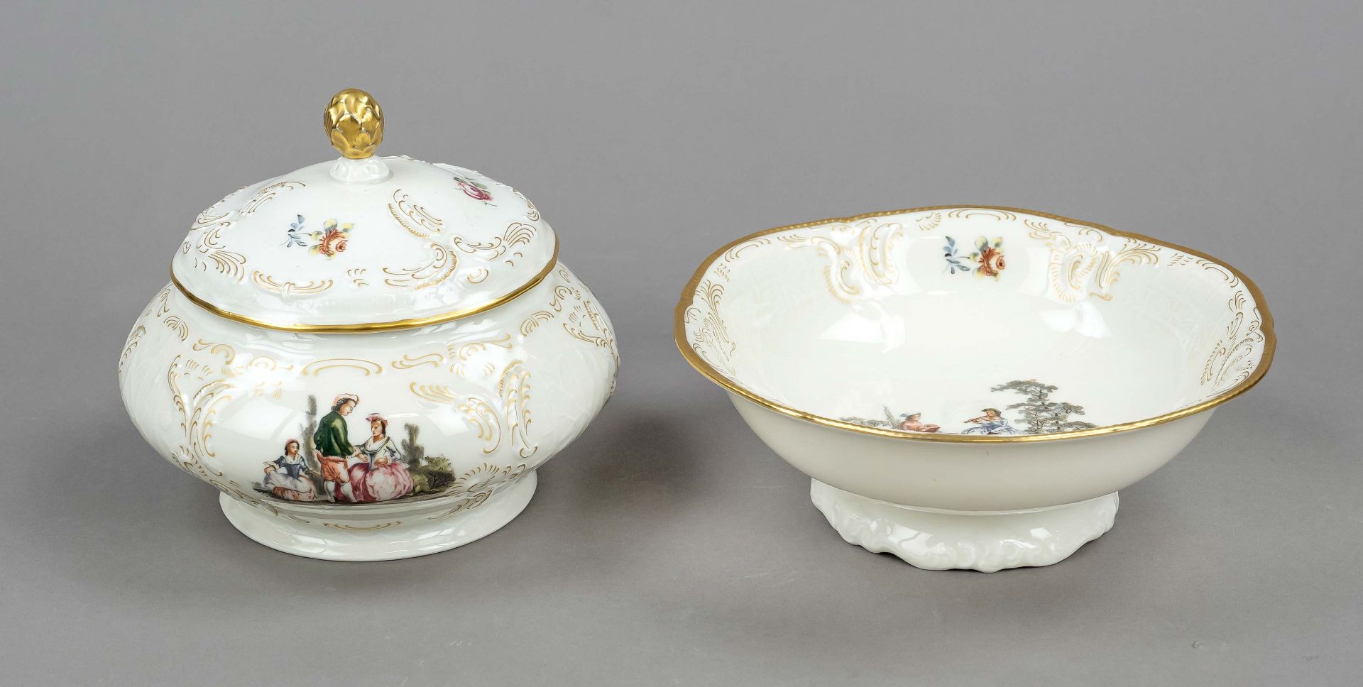 Bonbonniere and footed bowl, Rosenthal, Classic Rose, marks after 1975, form Sanssouci, decor