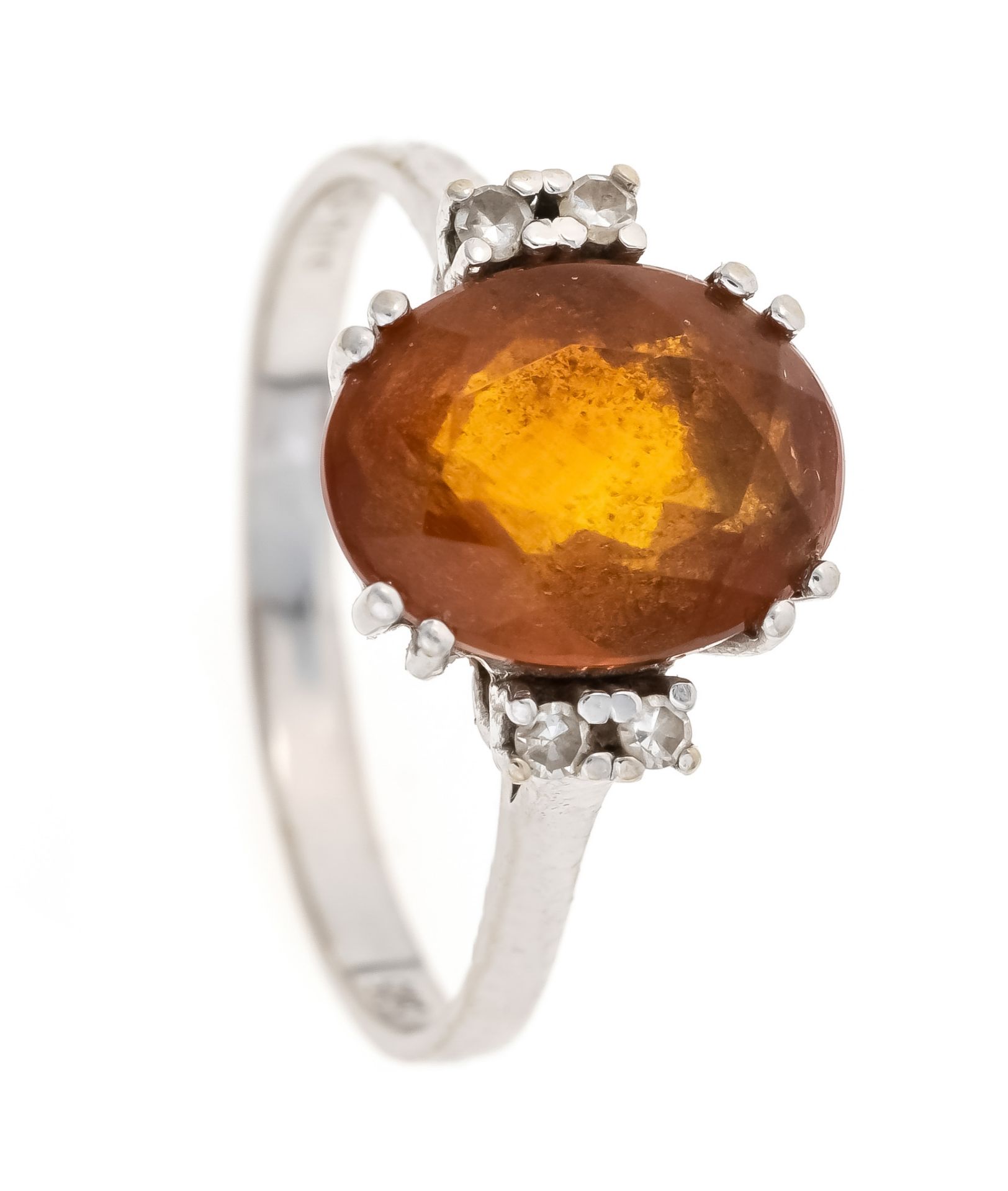 Mandarin garnet ring WG 585/000 with an oval faceted mandarin garnet 10.0 x 7.4 mm, in a brownish