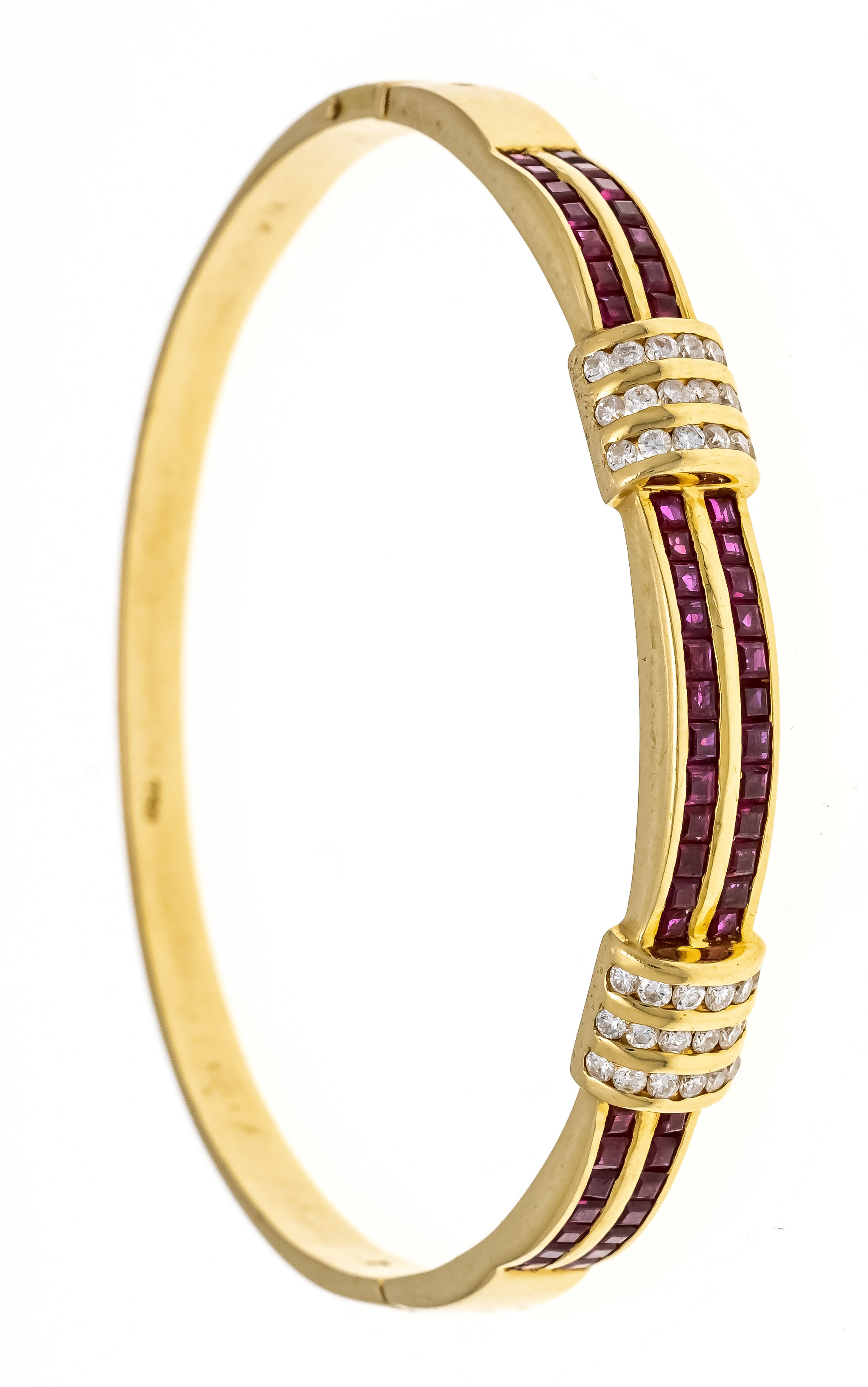 Ruby diamond hinged bangle GG 750/000 with 52 faceted ruby carrées 2.0 mm, add. 2.4 ct red,