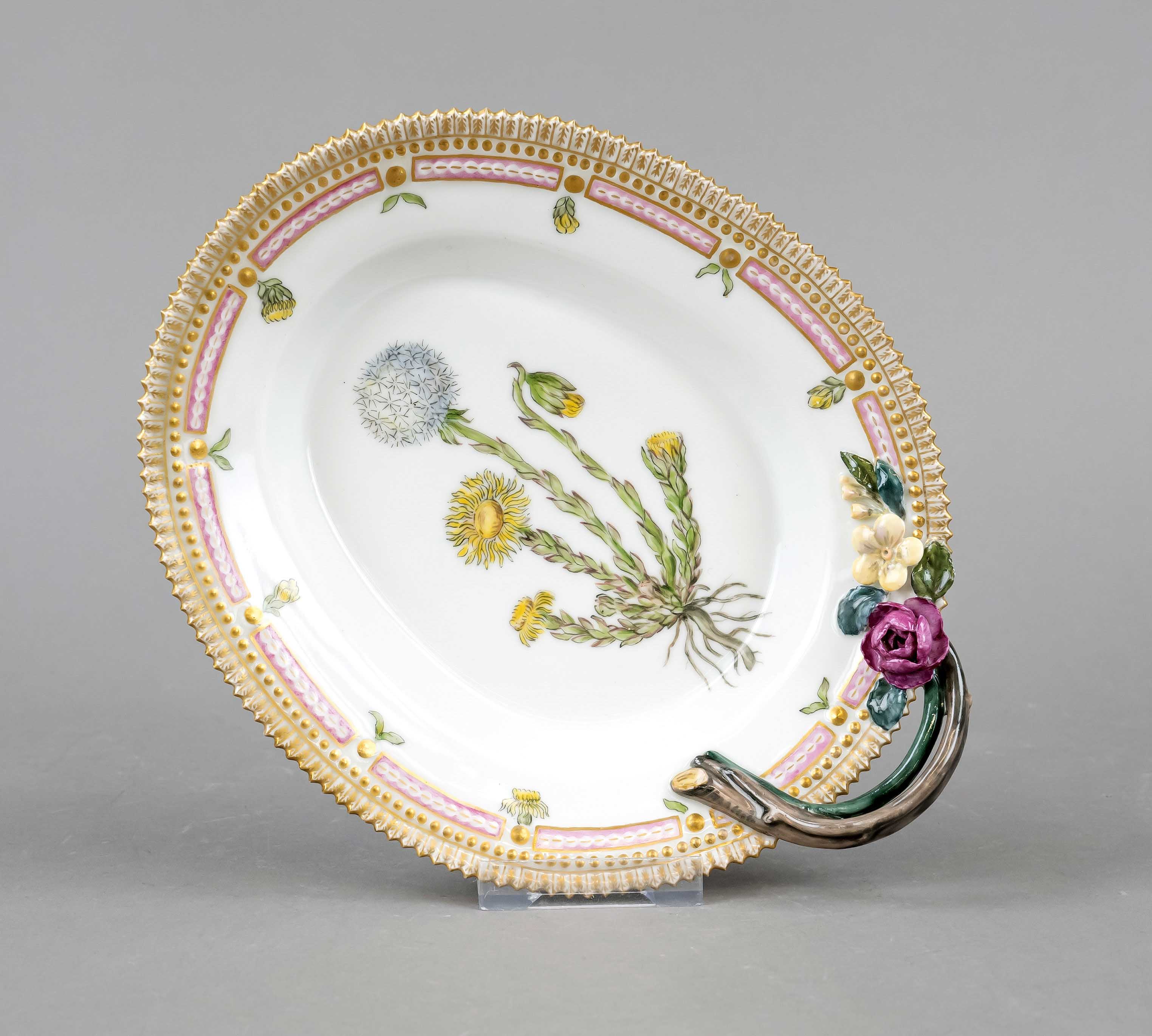 Leaf bowl, Royal Copenhagen, mark after 1950, 2nd choice, from the Flora Danica service, design by