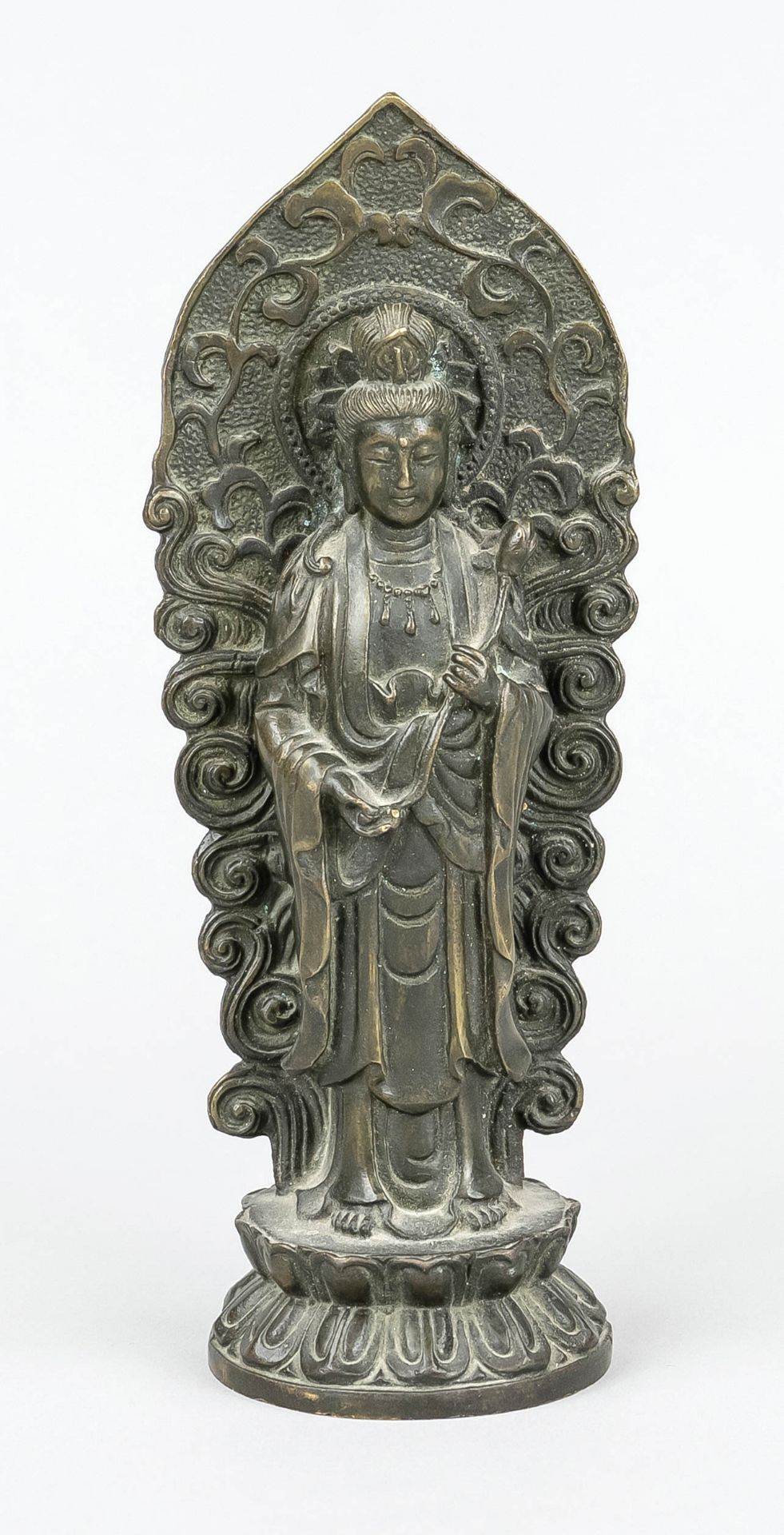 Merciful Guanyin with lotus, China, 19th/20th century, bronze of standing Bodhisattva