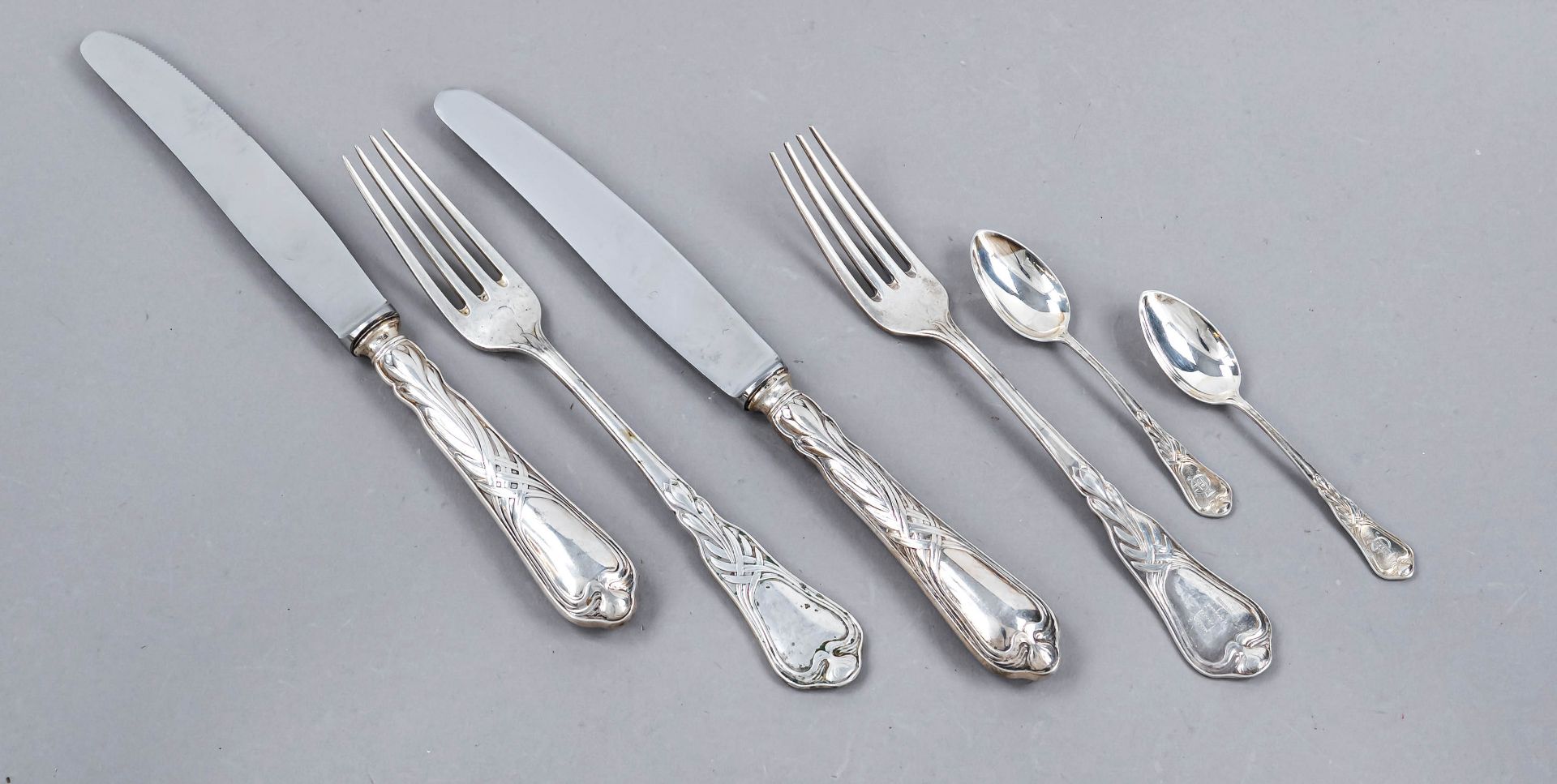 Art nouveau cutlery Autumn timeless for 6 persons. 18-piece set designed by Heinrich Vogeler (1872-