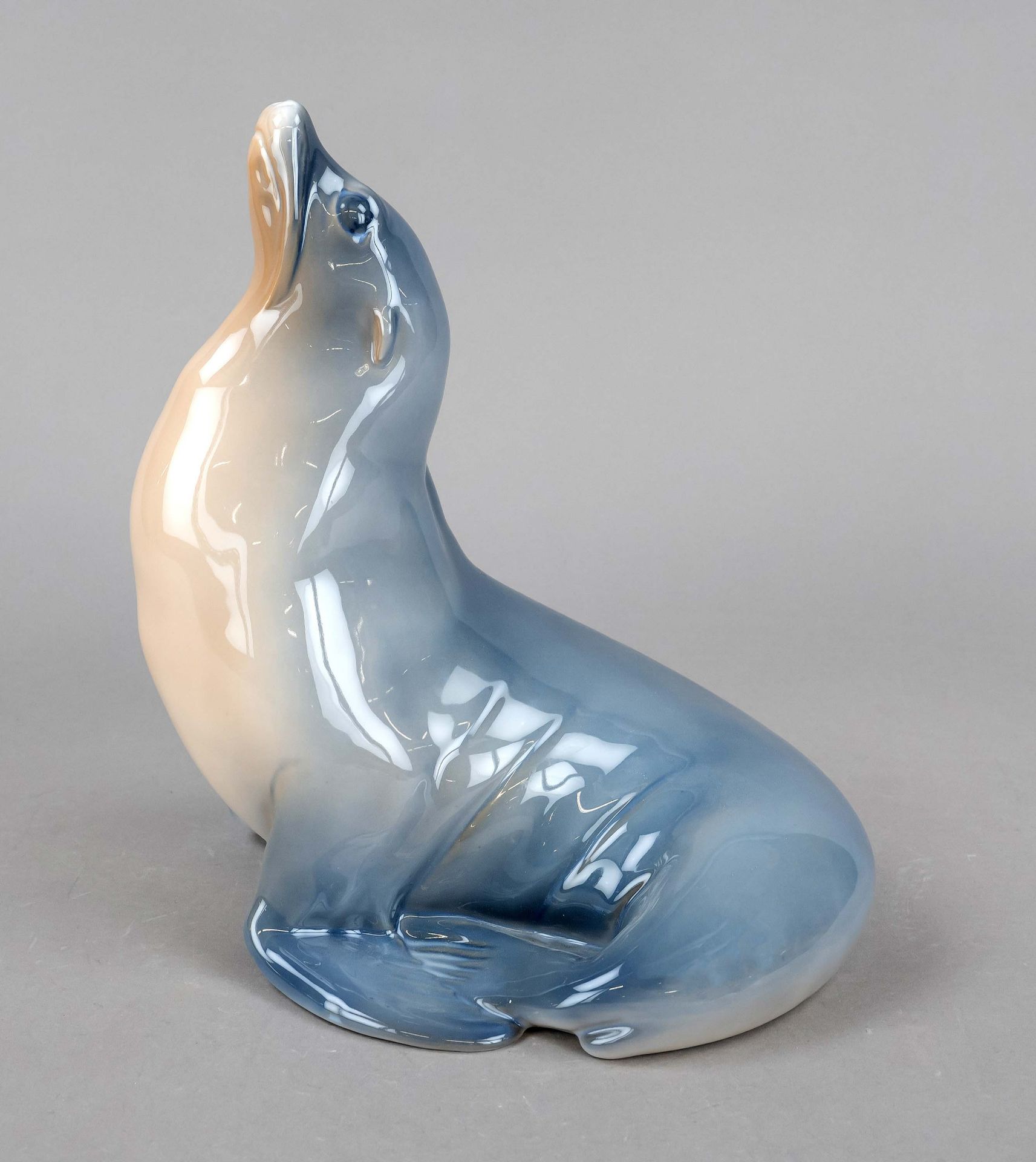 Very large seal, Royal Copenhagen, mark 1980-1984, 1st choice, design Theodor Madsen (1880-1965),