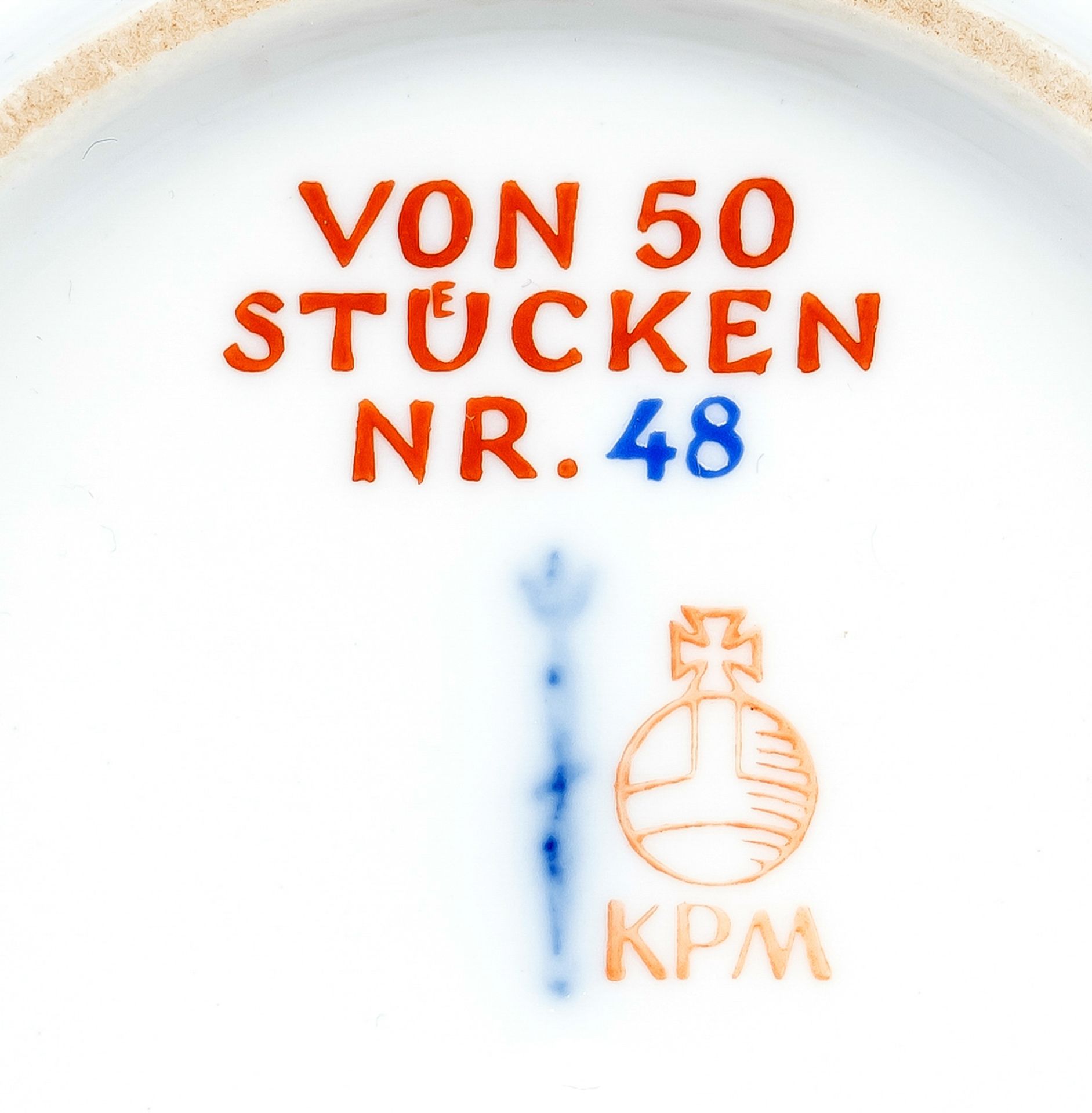 Tasse mit UT, KPM Berlin 1990, - Bild 2 aus 3