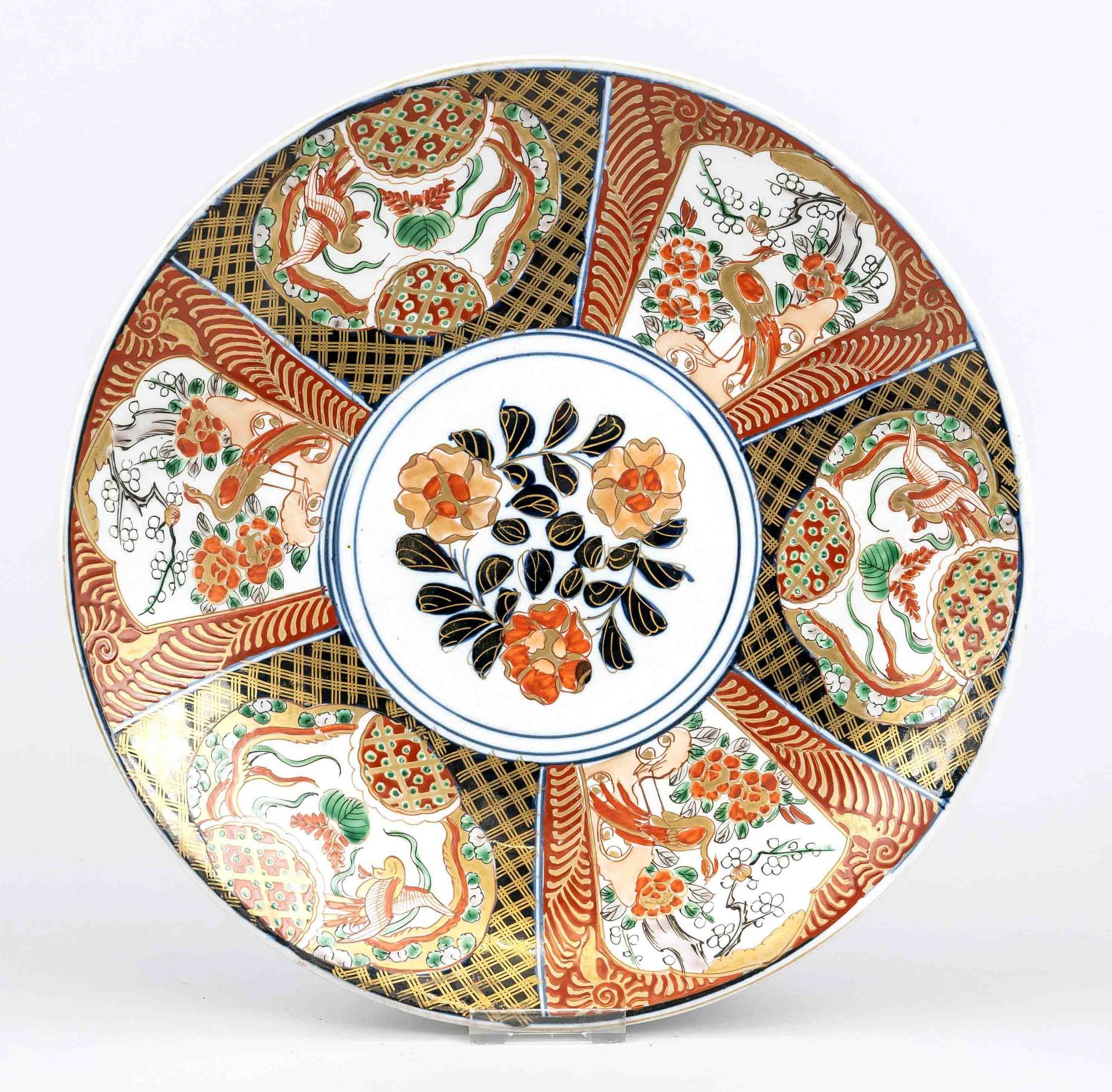 Imari plate with phoenixes(jap. hoo), Japan, Arita, Edo/Meiji, mid 19th c., Porcelain with cobalt