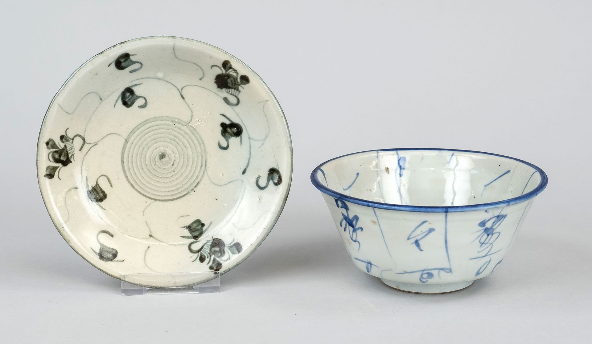 Tea bowl and saucer, China, Ming dynasty(1368-1644), porcelain with cobalt blue underglaze