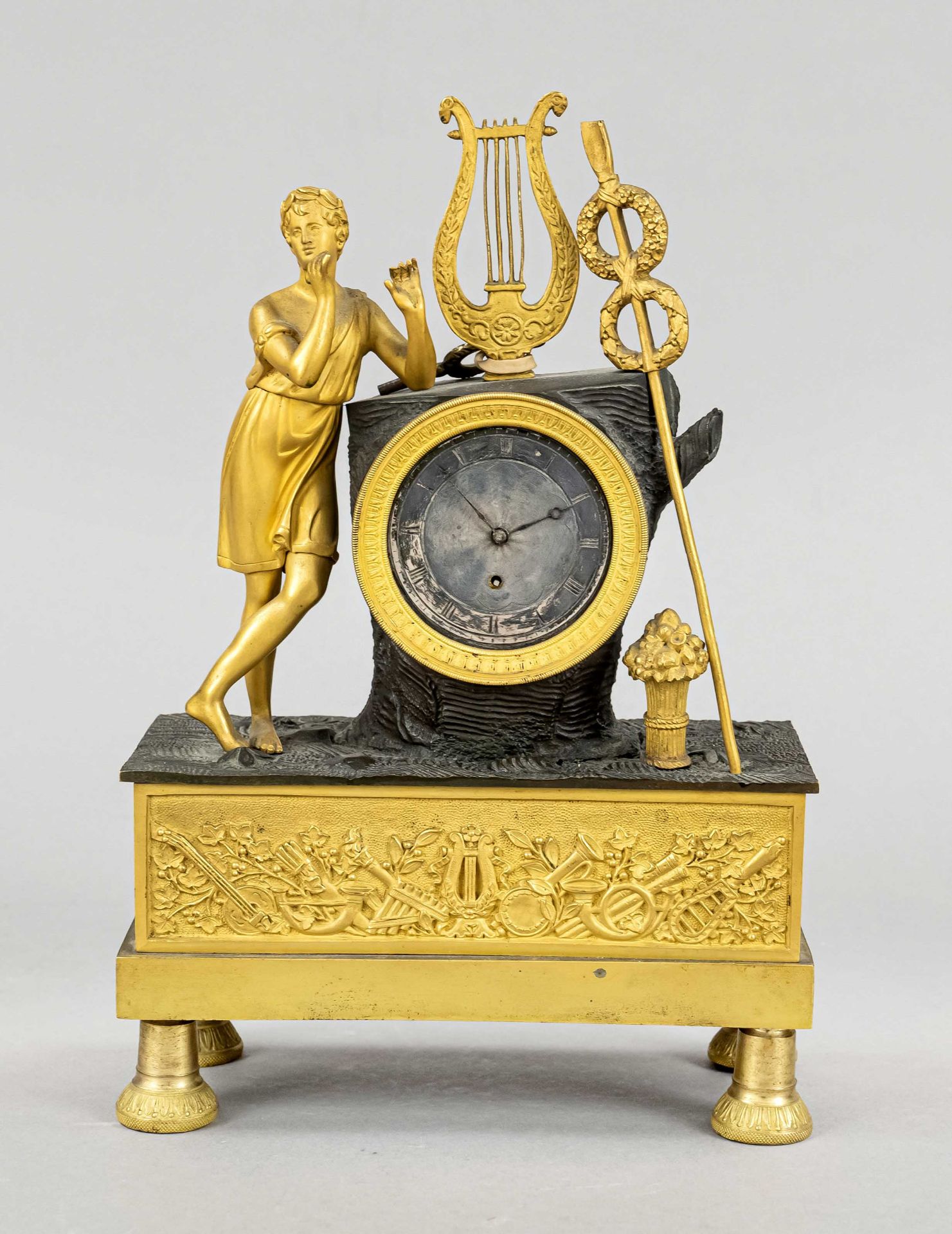 mini Empire pendulum, 18th century, fire gilded bronze and partly bronzed, in the base various