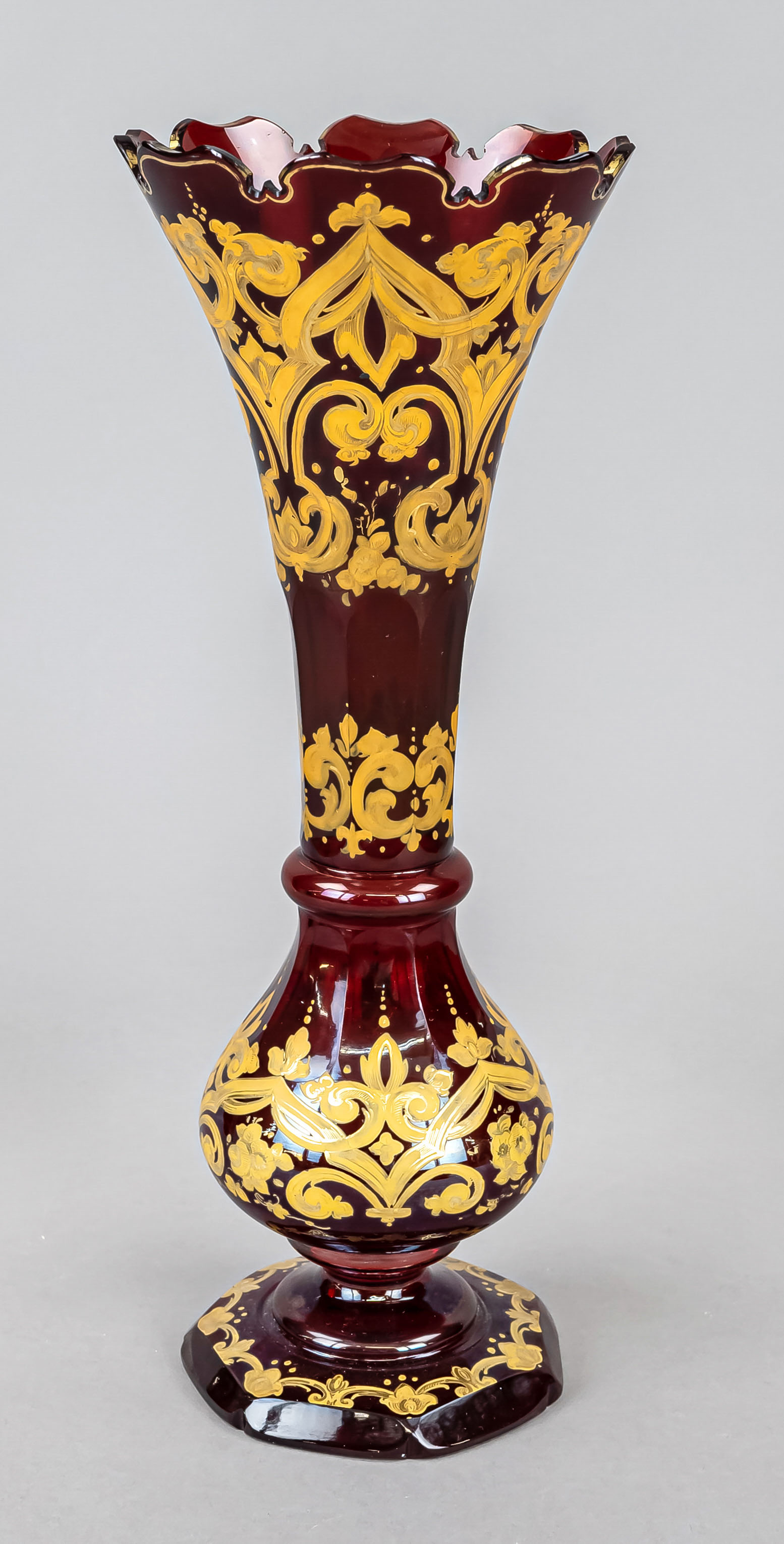 Vase, around 1900, curved stand, bulbous body, trumpet-shaped mouth, clear glass, red etched with