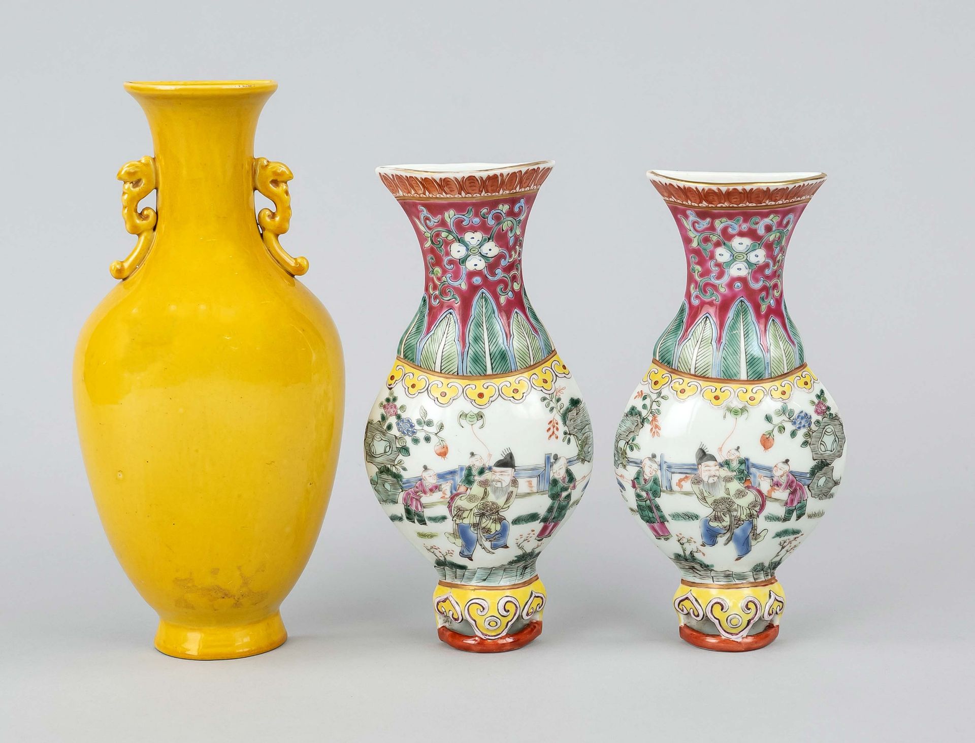 3 wall vases, China, Qing dynasty(1644-1912) 19th c. or later, porcelain, pair of congratulatory