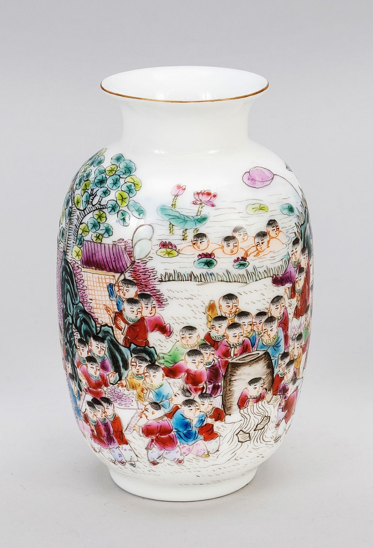 Congratulation shoulder vase 100 children, China, probably Qing Guangxu period(1875-1908), light