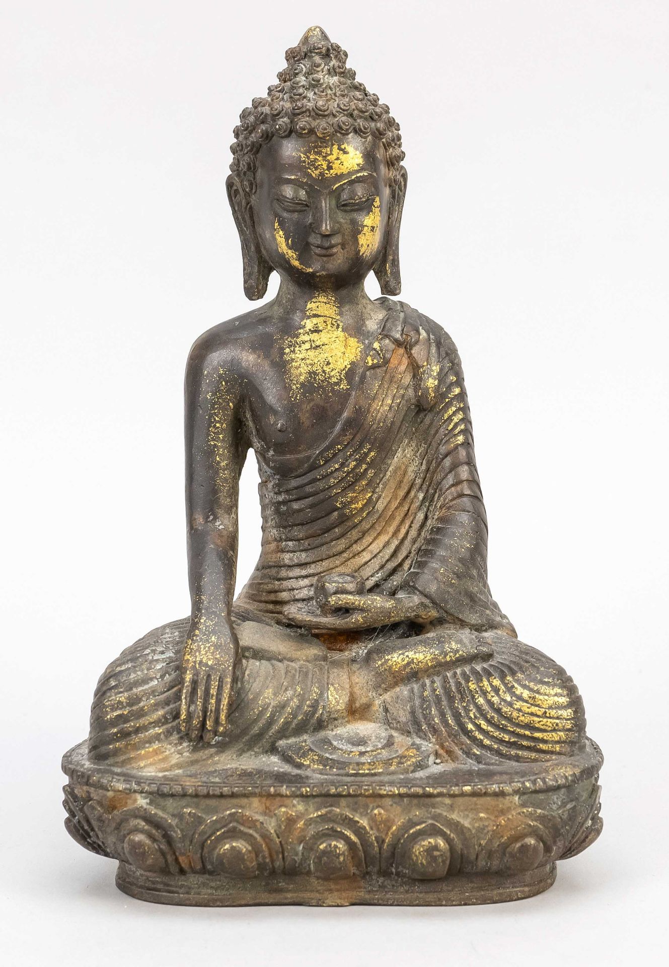 Buddha Shakyamuni, probably Qing dynasty(1644-1912) 18th century, patinated bronze of the historical