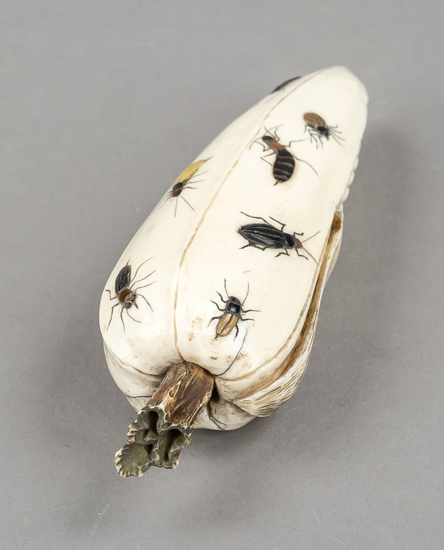 A cob of corn, Japan, Meiji period(1868-1912), around 1900, Shibayama Okimono - carved ivory - Image 4 of 4