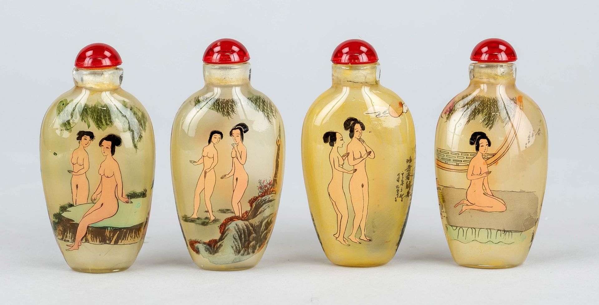 Four bumsfide snuffbottles ''Air-dressed palace ladies in search of sensuality'', China, 20th c., - Image 2 of 2