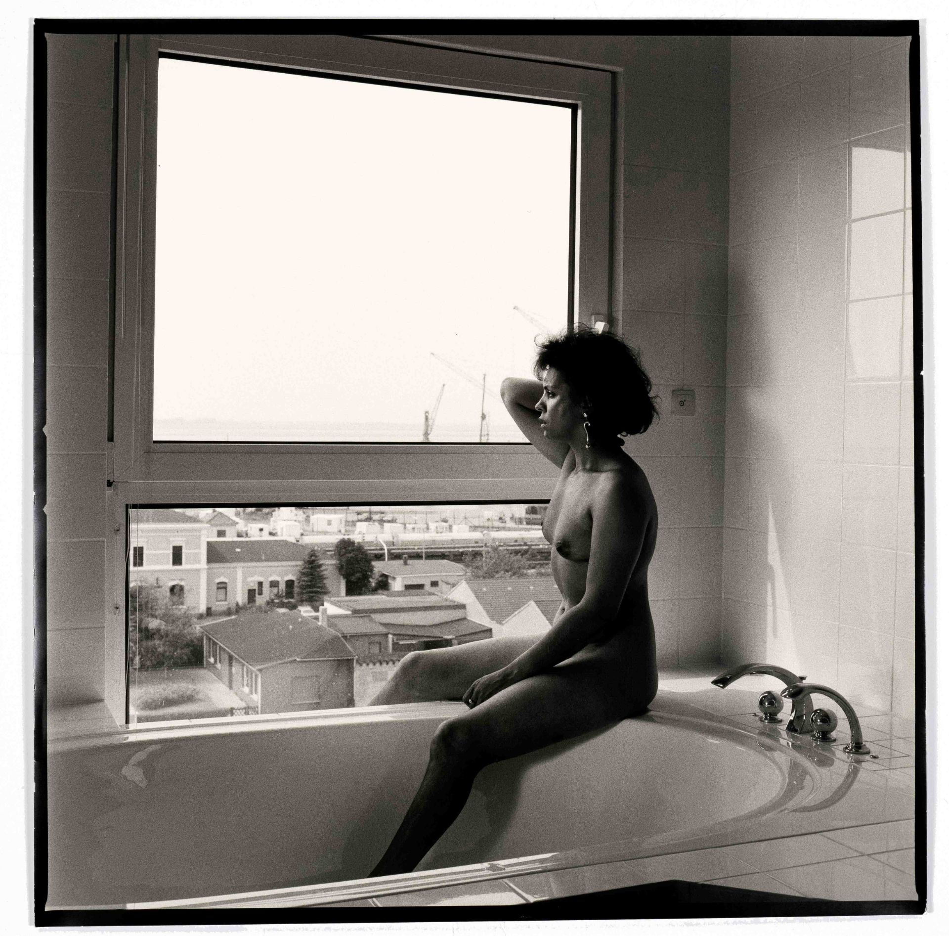 Bohnhoff, Andreas. 1946 Münster - lives and works in Bremen. Untitled [Female nude at the window].