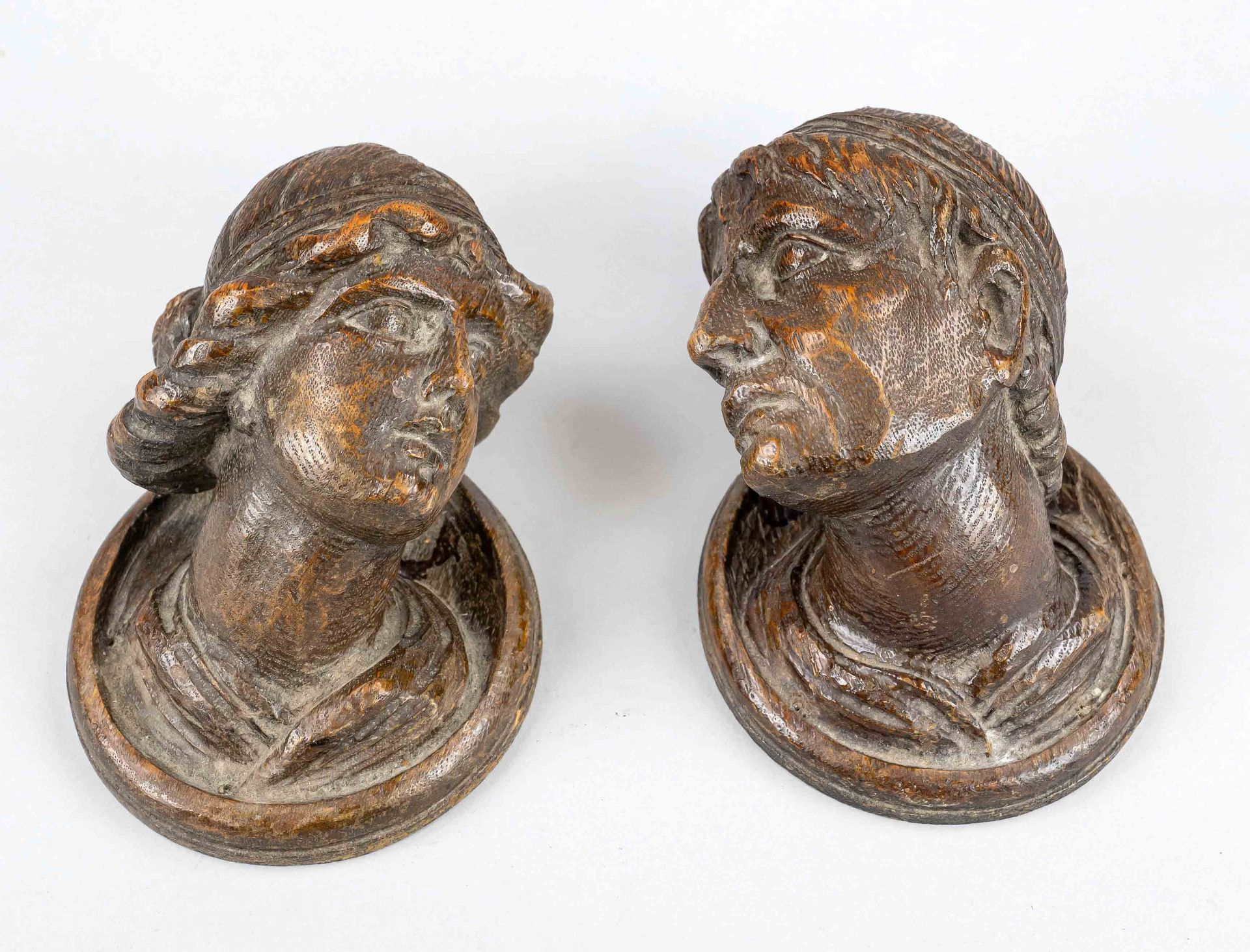 Wood sculptor c. 1880, pair of antique heads, both fully sculptured carved from oak wood for