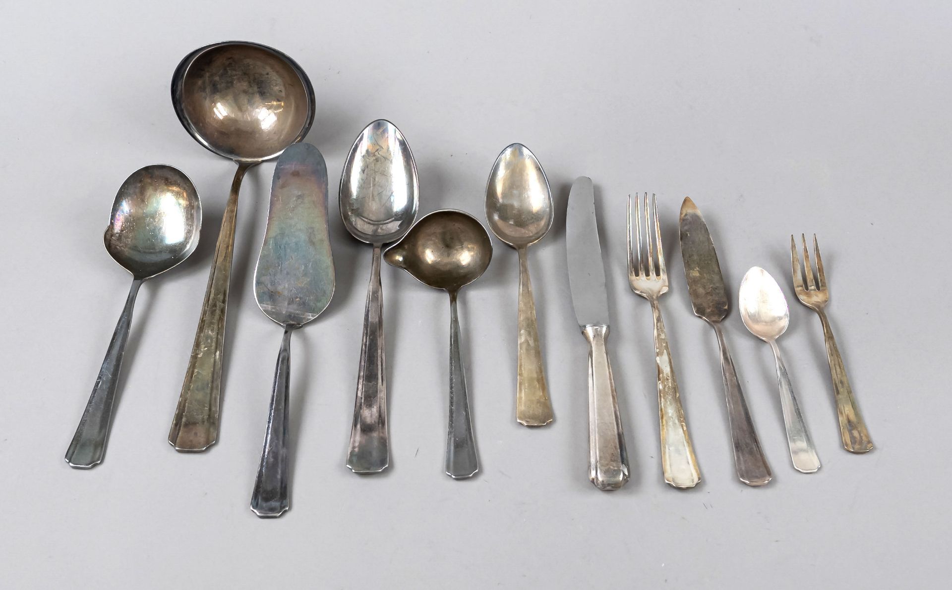 39-piece remnant cutlery set, German, 20th c., maker's mark WMF, Geislingen, plated, form 1900,