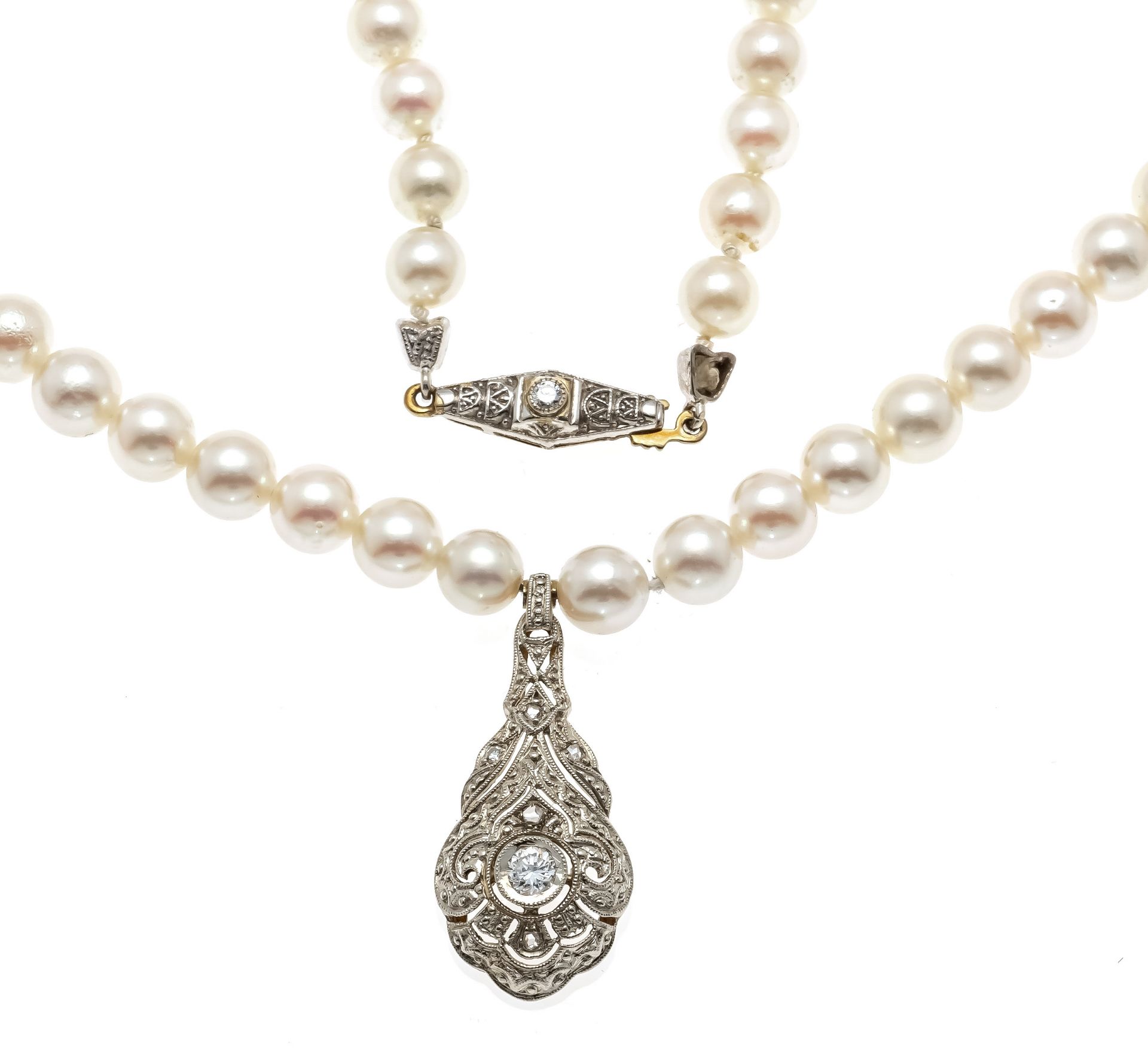 Akoya pearl necklace in Art Deco style with pendant and pin clasp GG/WG 333/000 set with 2