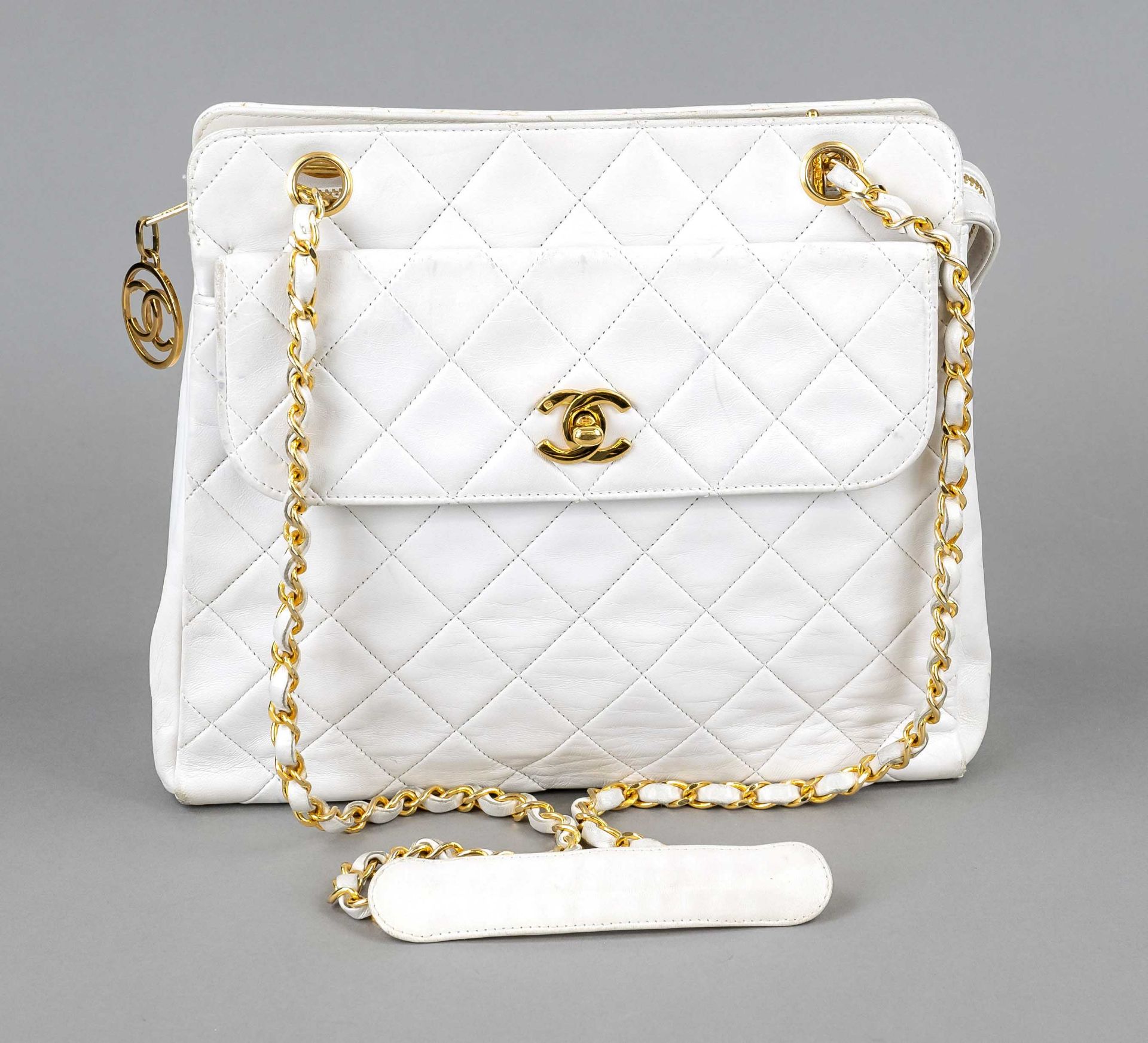 Chanel, Vintage Quilted White Shoulder Bag, quilted white calfskin in the brand's signature