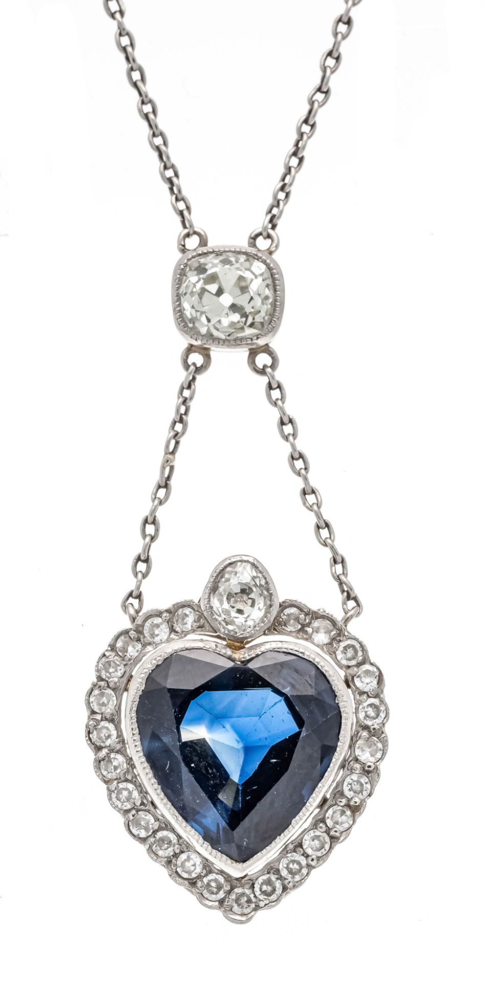 Art Déco sapphire old-cut diamond necklace platinum and white gold with an excellent heart-shaped