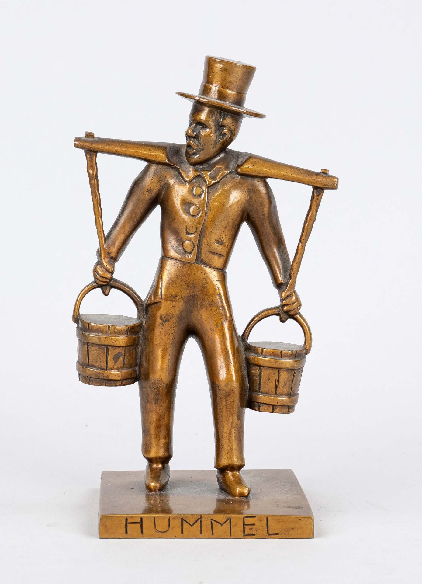 Anonymous sculptor early 20th c., depicting the Hamburg water carrier Hans Hummel, bronze, square