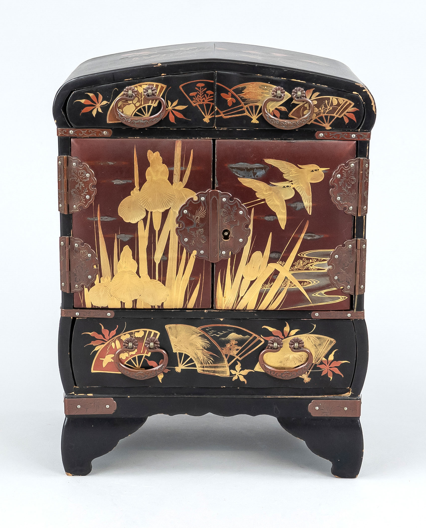 Black lacquer box, Japan, mid-century, black lacquer with gold and red lacquer print of cranes