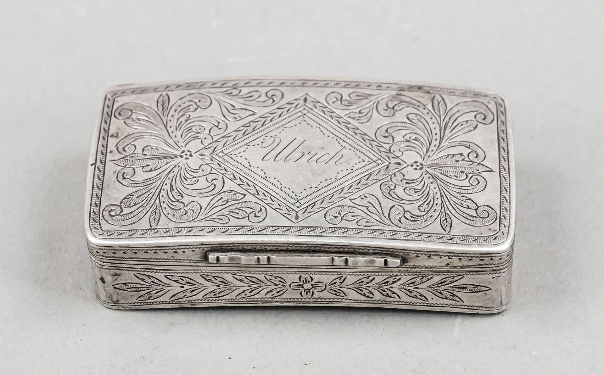 Small rectangular lidded box, late 19th century, silver 13 soldered (812,5/000), gilding inside,