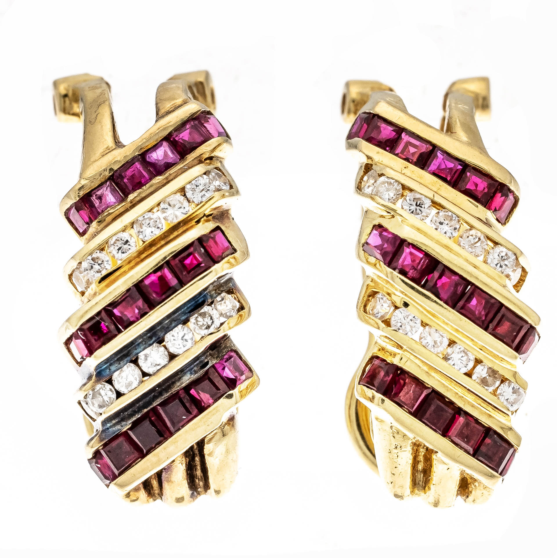 Ruby diamond clip earrings GG 585/000 with faceted ruby squares and brilliant-cut diamonds, add.0,50