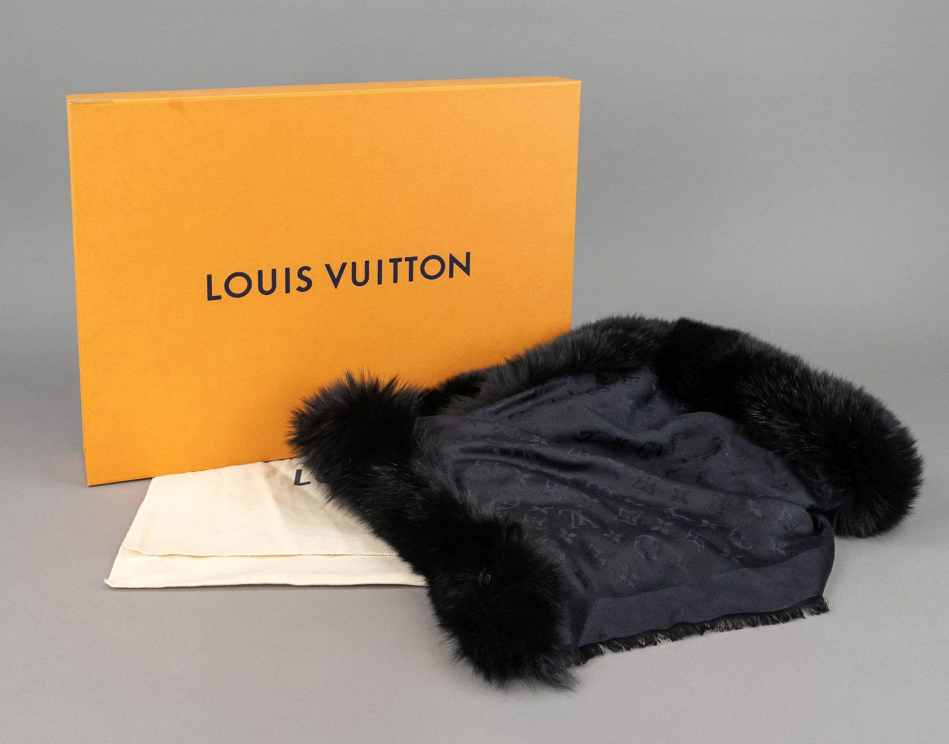 Louis Vuitton, Pelzschal/Stola