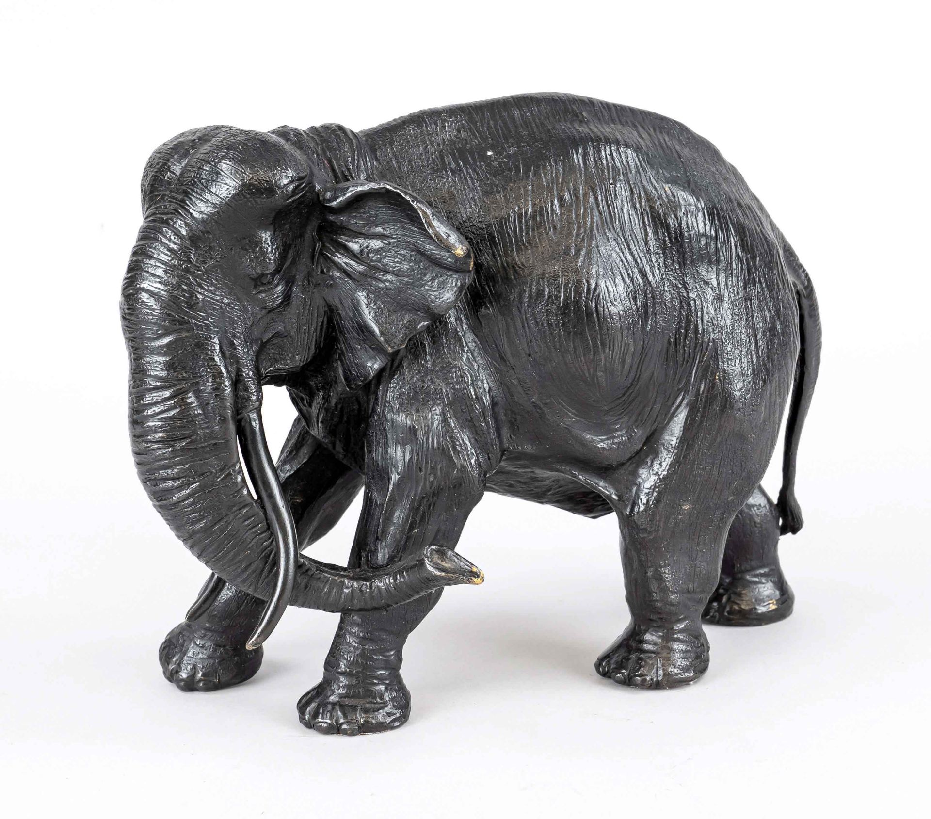 Anonymous sculptor of the 20th century, large sculpture of an elephant, black patinated cast