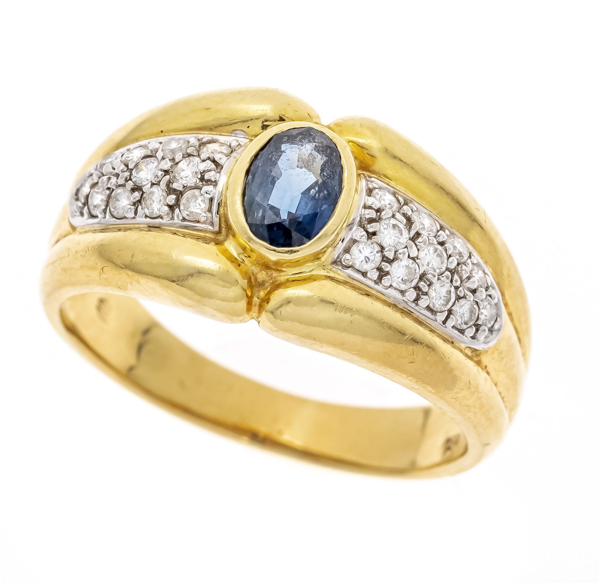 Sapphire diamond ring GG/WG 750/000 with one oval faceted sapphire 5 x 4 mm in good color and 22