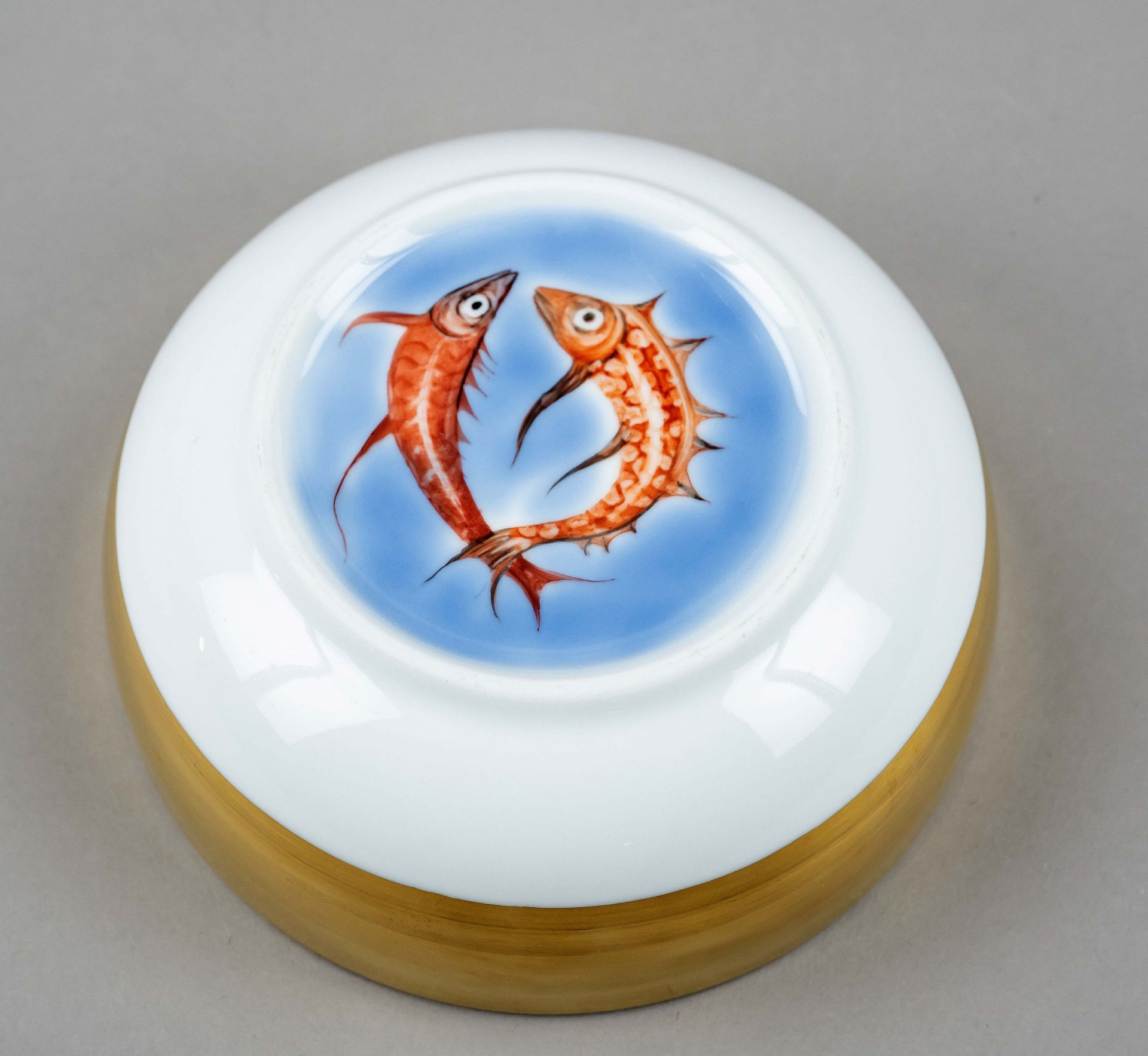 Bowl fish couple, unique piece from 2011, design Gudrun Gaube, signed, painted in onglaze colors and - Image 3 of 3