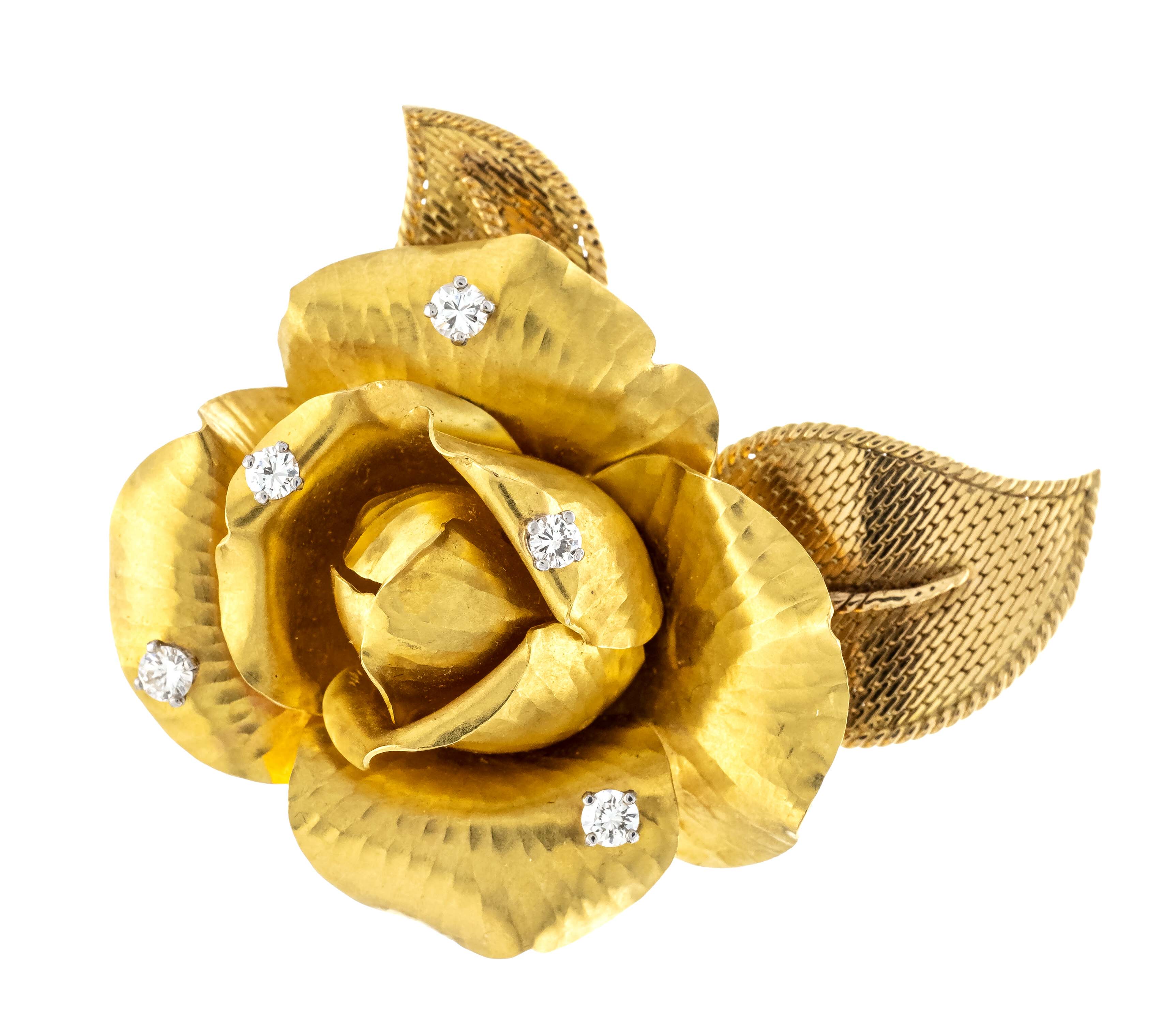 Large diamond brooch GG 750/000 finely worked in the shape of a rose with 5 diamonds, total 0.30