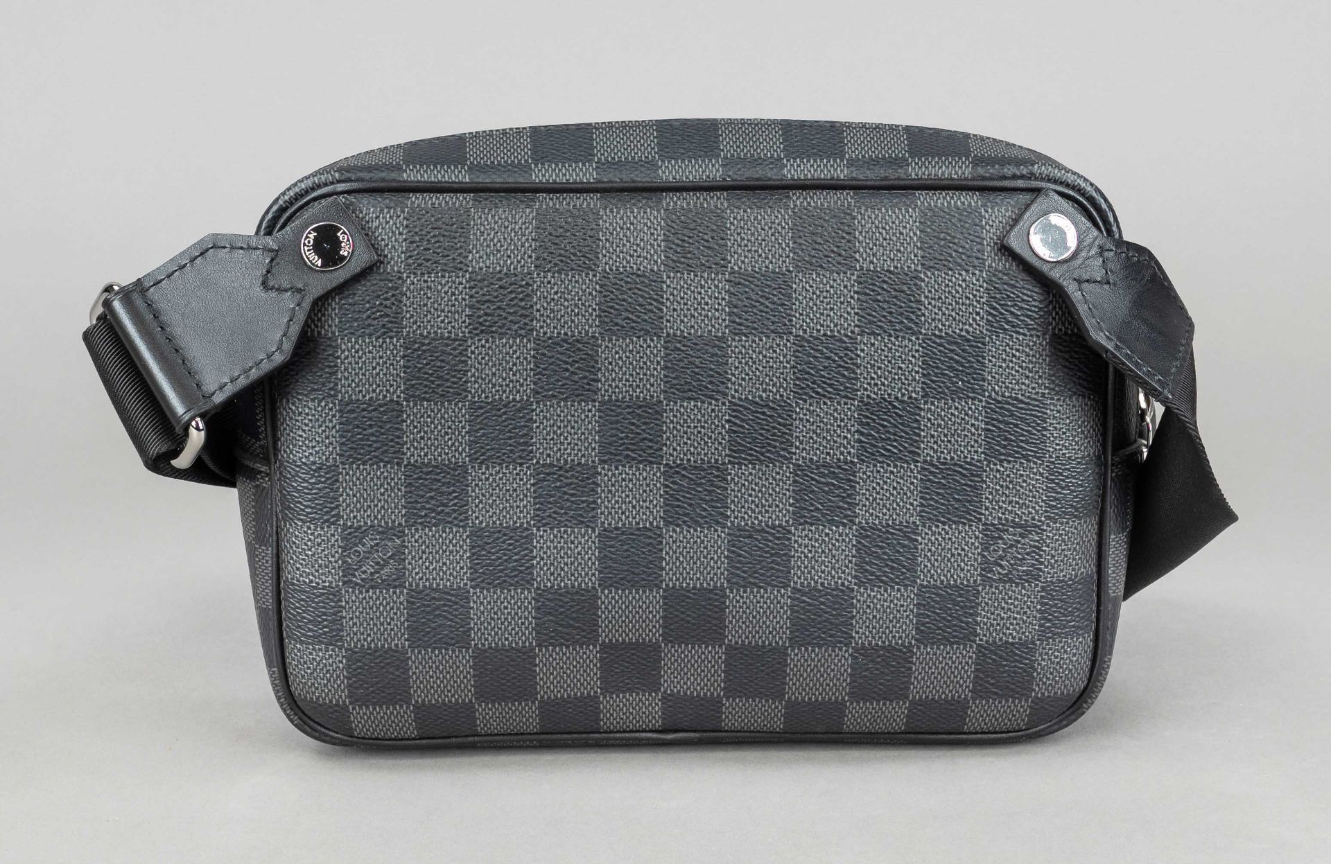 Louis Vuitton, Damier Graphite Canvas Scott Messenger Bag, gray and black checkered rubberized - Image 2 of 2